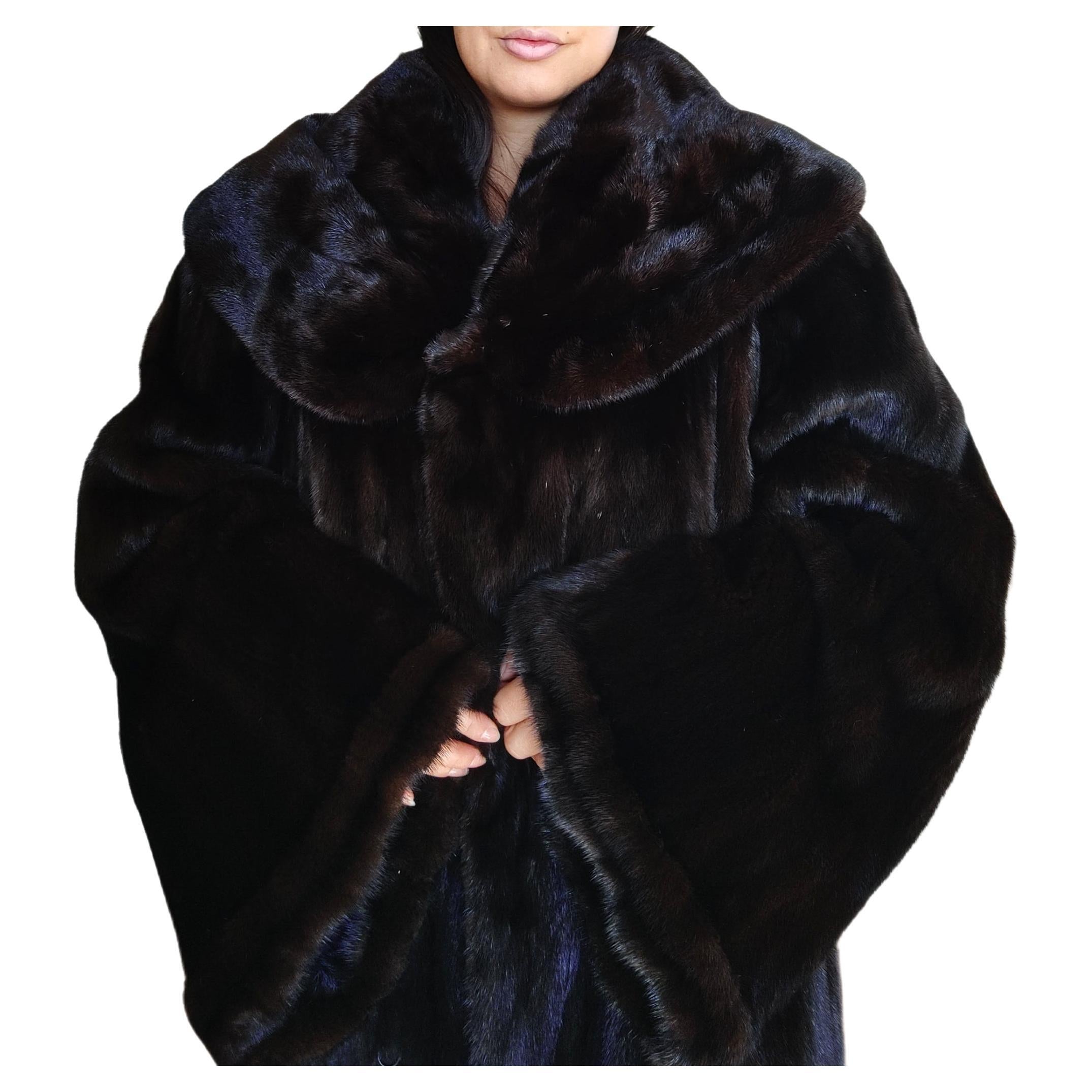 Brand New Christian Dior Black Mink Fur Swing Coat (Size 24 2XL)) For Sale