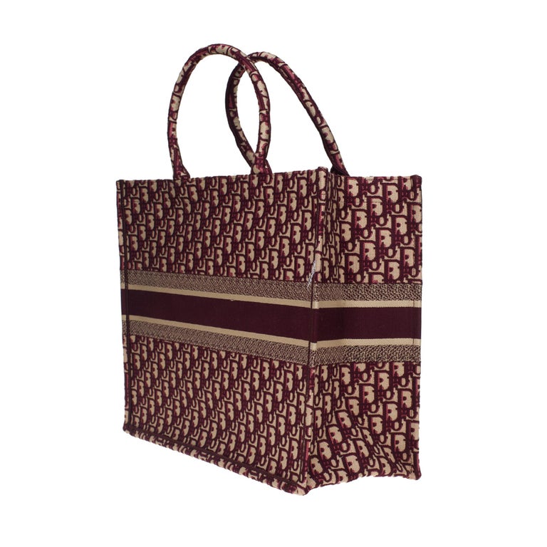 Brand New Christian Dior Book Tote bag GM in burgundy Monogram canvas For Sale at 1stdibs