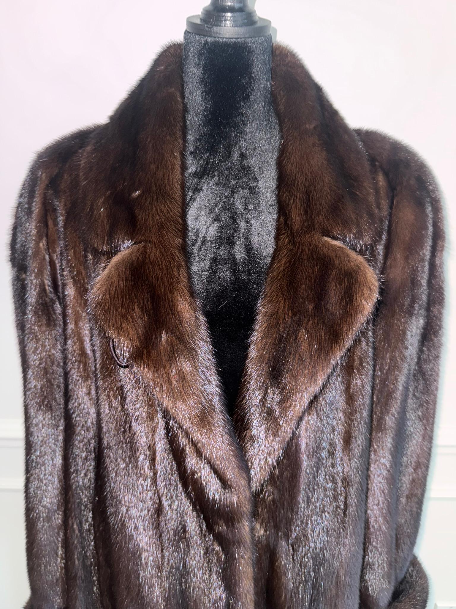 Nuevo abrigo de piel de visón Christian Dior talla 12 L Negro en venta