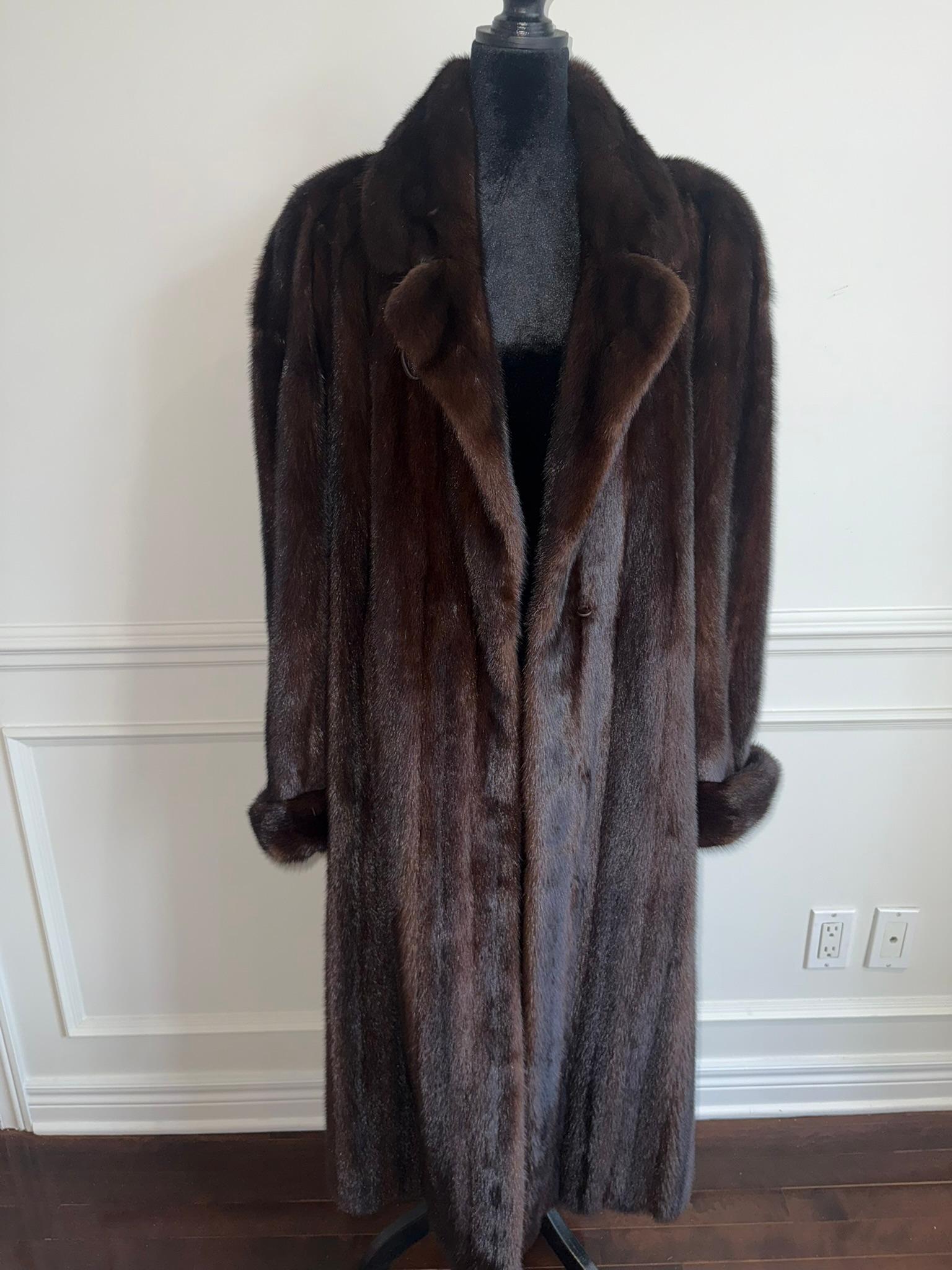 Nuevo abrigo de piel de visón Christian Dior talla 12 L en venta 2