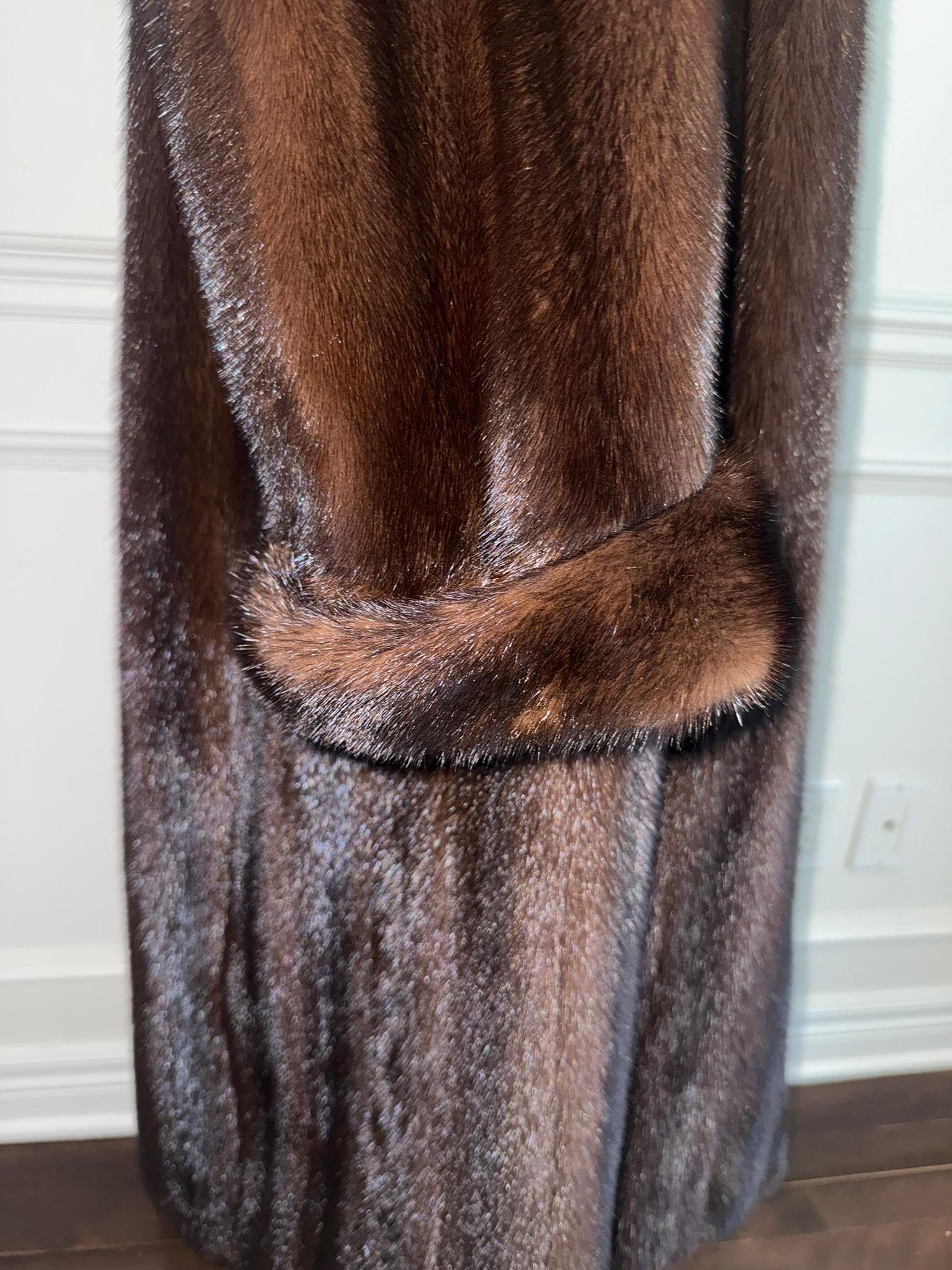 Nuevo abrigo de piel de visón Christian Dior talla 12 L en venta 4