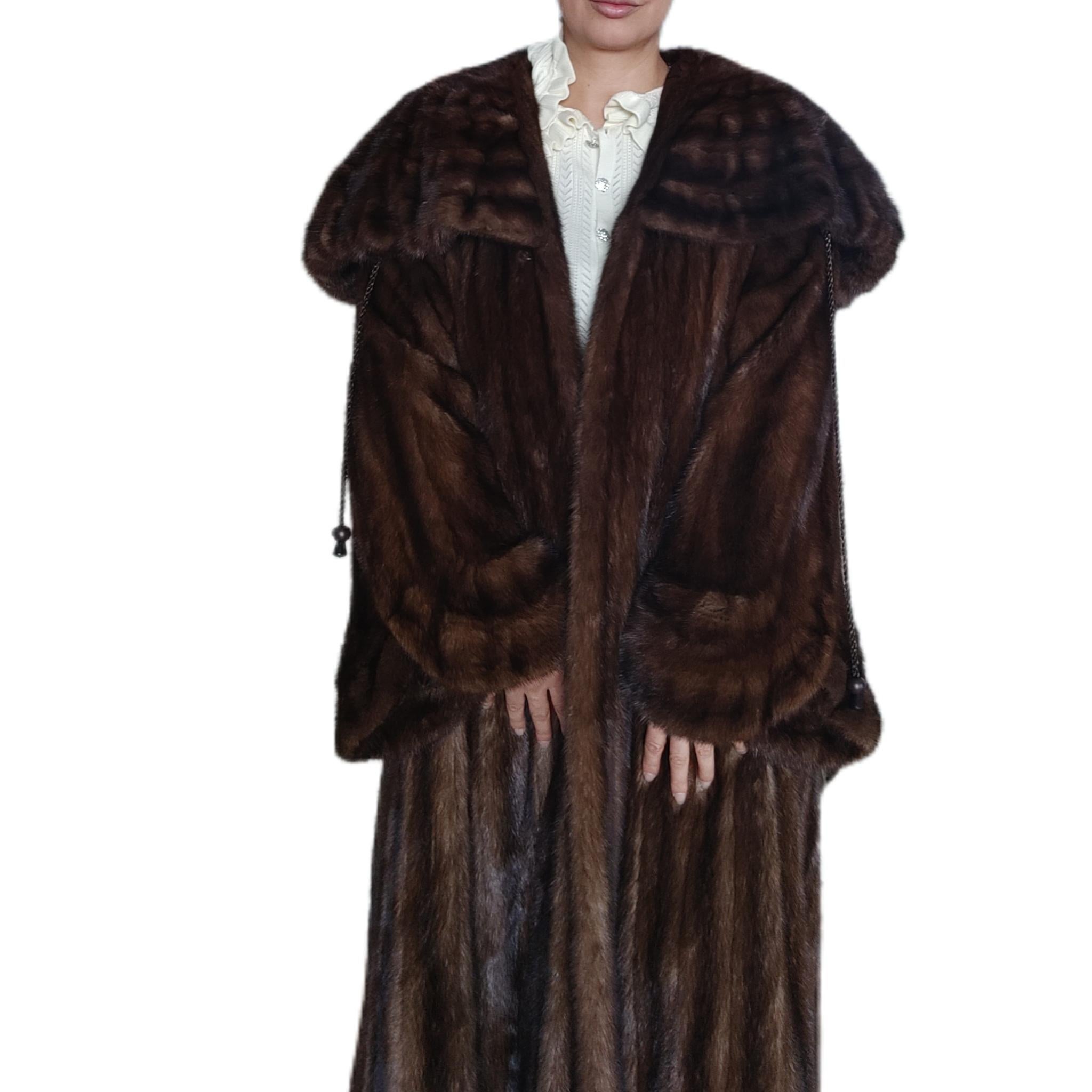 Manteau trapèze Christian Dior Demi Buff en fourrure de vison (taille 24 2XL) Pour femmes en vente