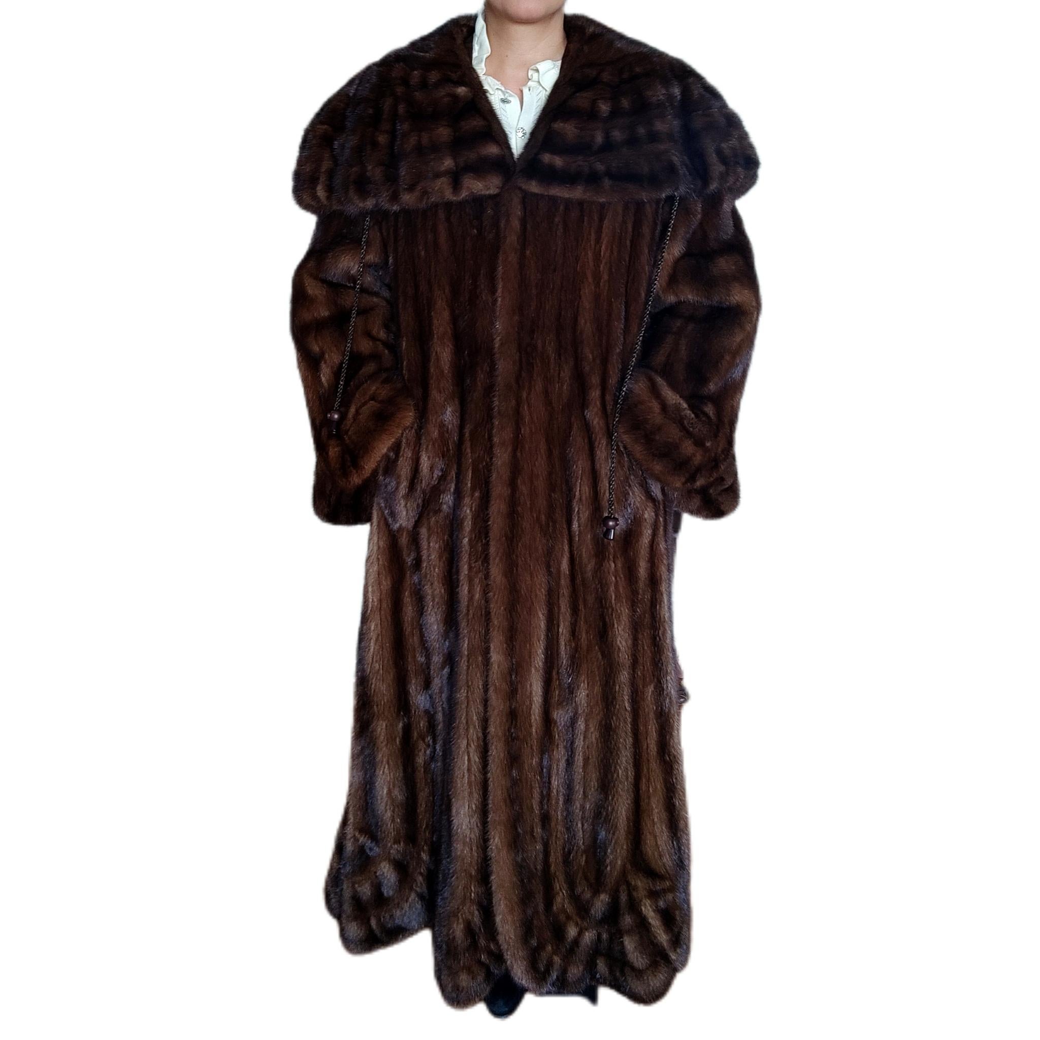 Women's Brand New Christian Dior Demi Buff Mink Fur Swing Coat (Size 24 2XL)) For Sale