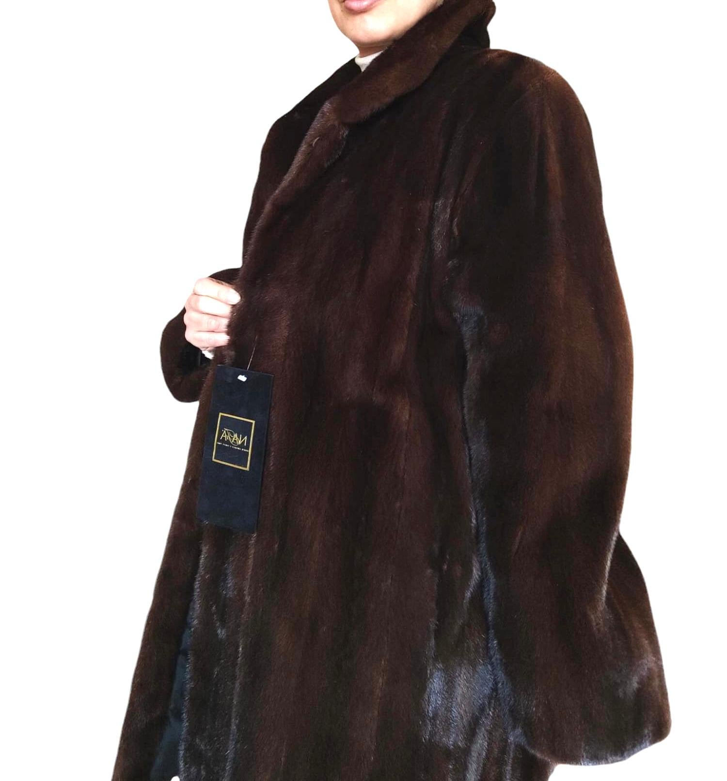 Women's Brand new demi buff female mink fur coat size S 8 For Sale