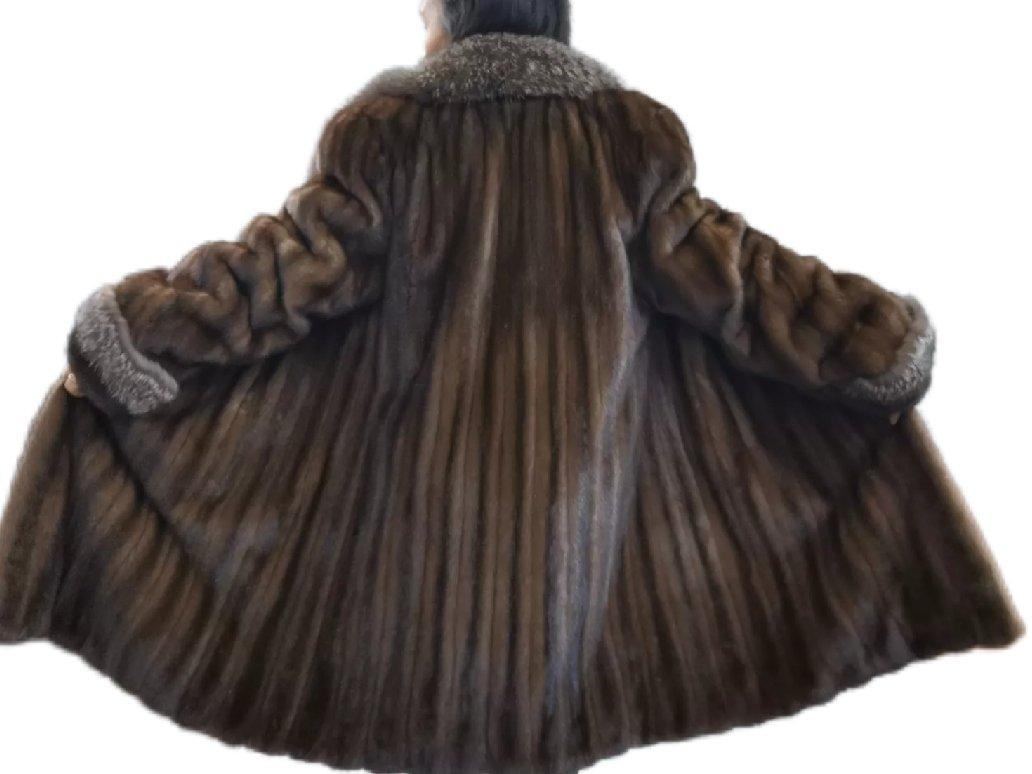 Brand New Demi Buff Mink Fur Swing Coat With Silver Fox Fur Trim (Size 14-L) For Sale 1