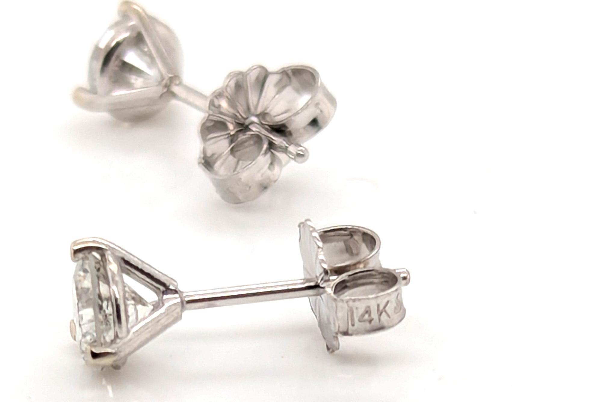 da uomo o donna Nuovissimi orecchini con diamante Mined 1ct Round Brilliante Cut 14K Pushback in vendita
