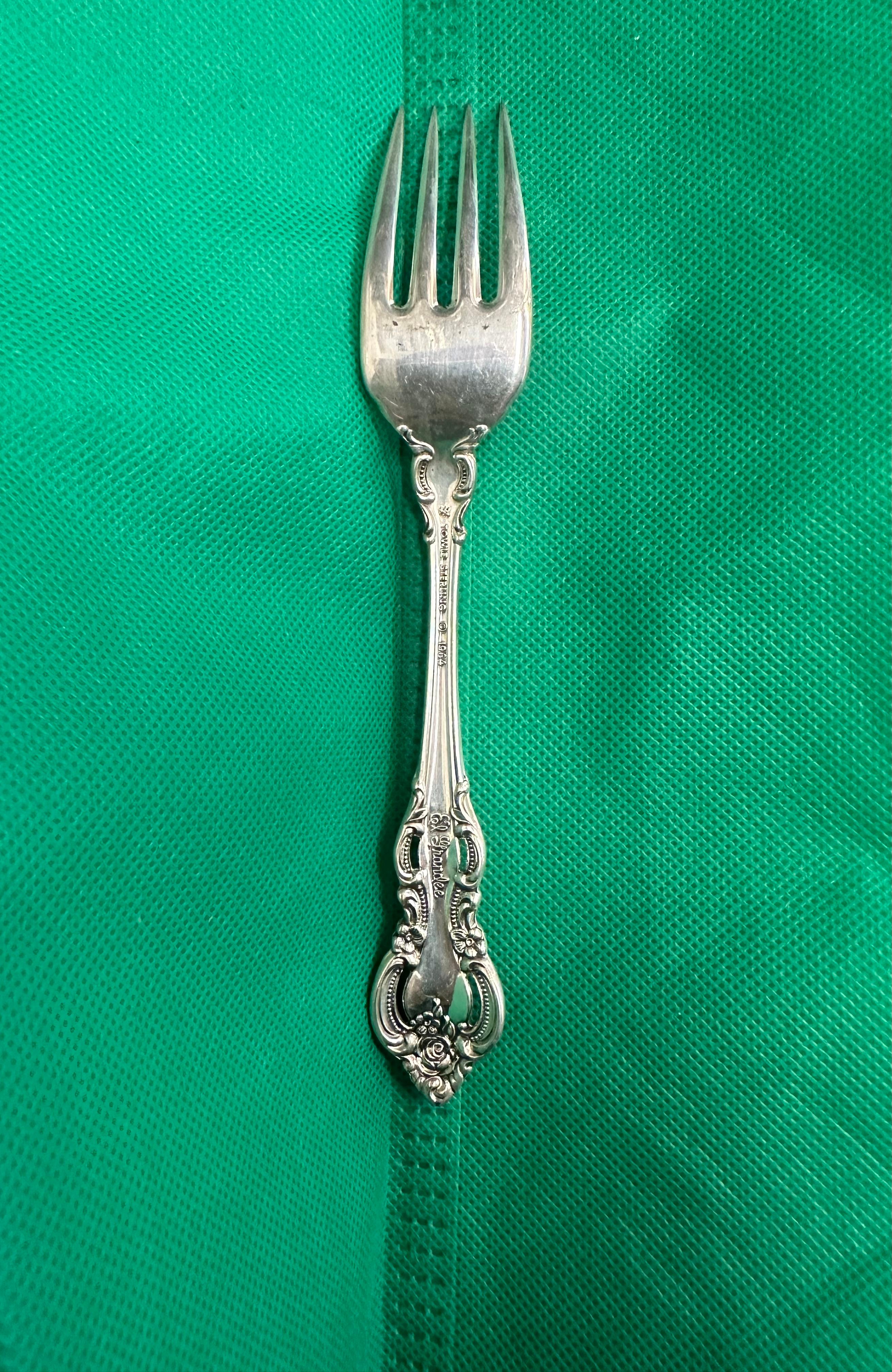Nuovo di zecca El Grandee, servizio di posate in argento per dodici persone, di Towle in vendita 5