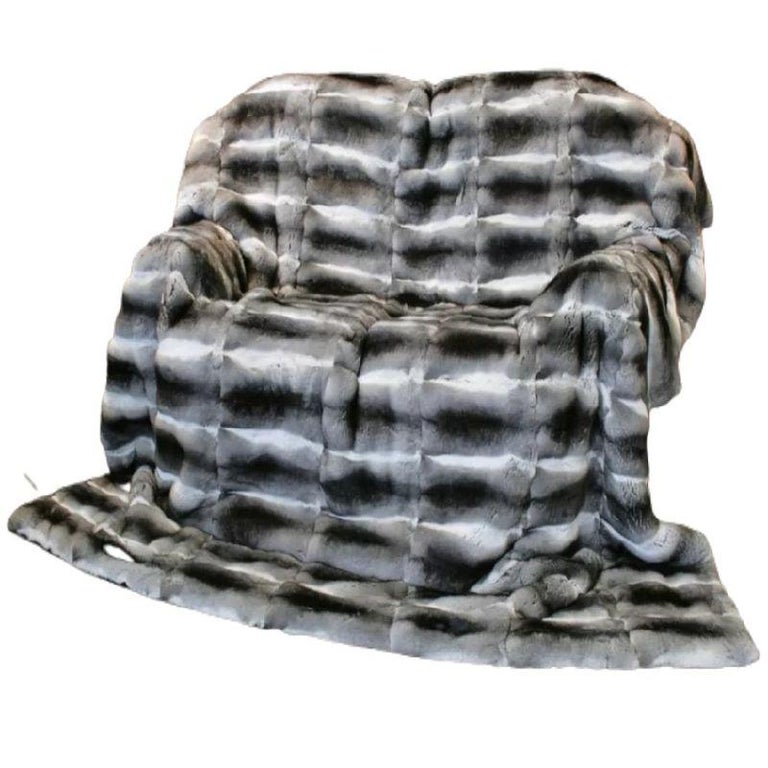 Brand New Chinchilla Fur Blanket (Queen Size 90"x100") For Sale at