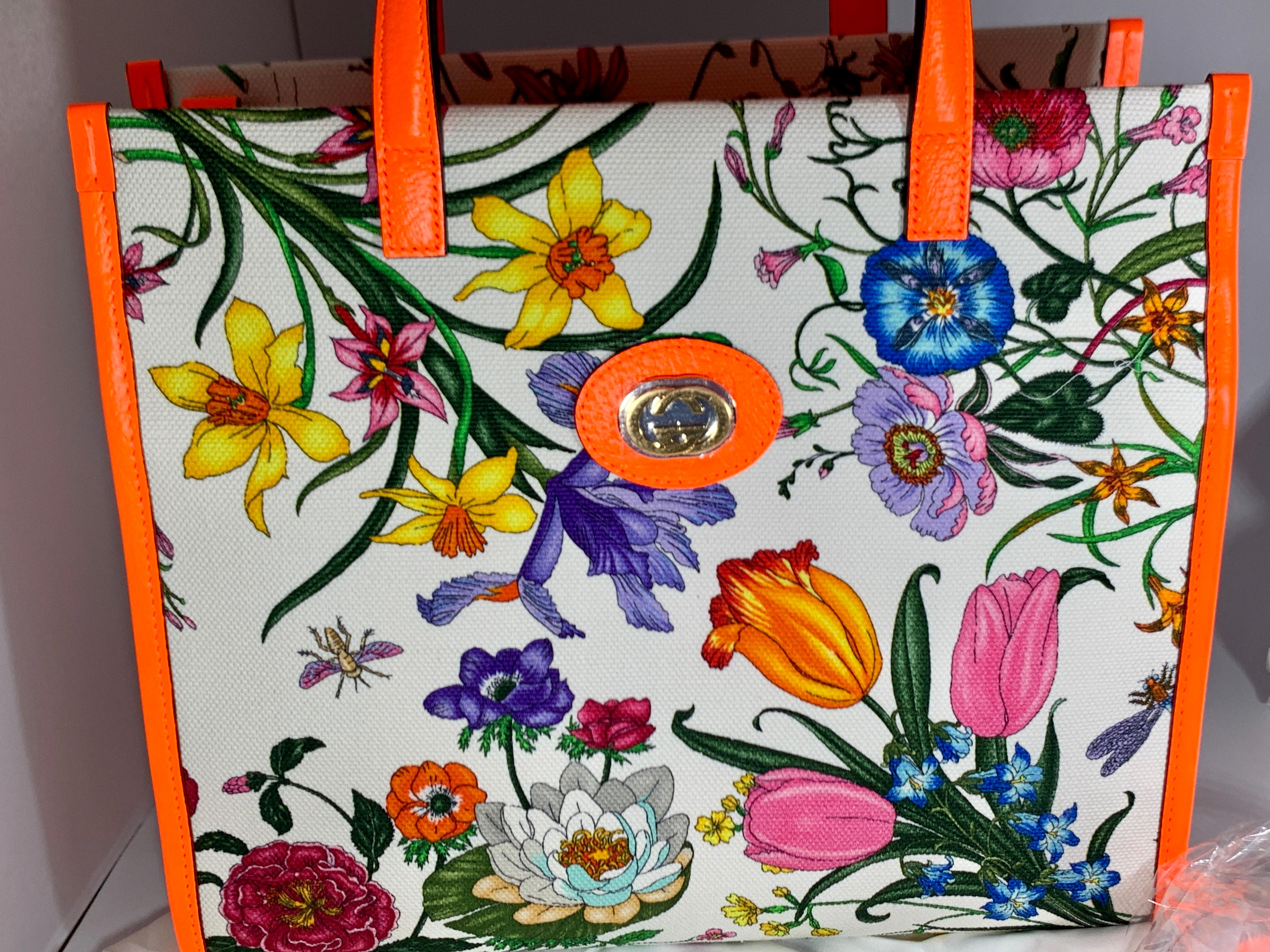 Women's Brand New Gucci flora canvas neon orange handbag with Extra Shoulder Strap  