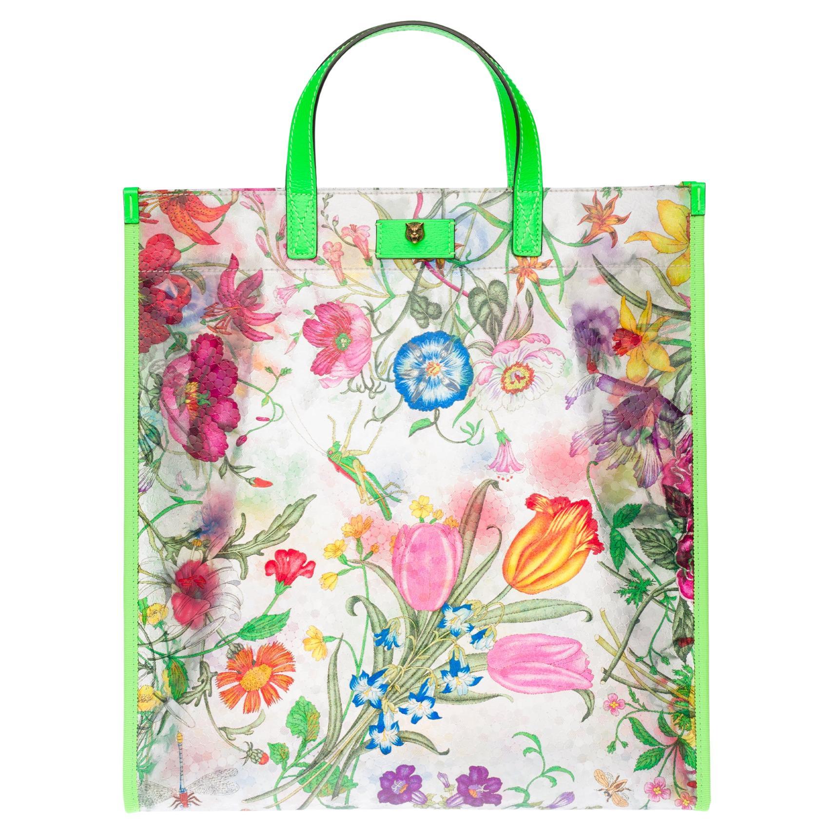 GUCCI White Flora Canvas Vintage Tote Bag w/Key Holder Set - The