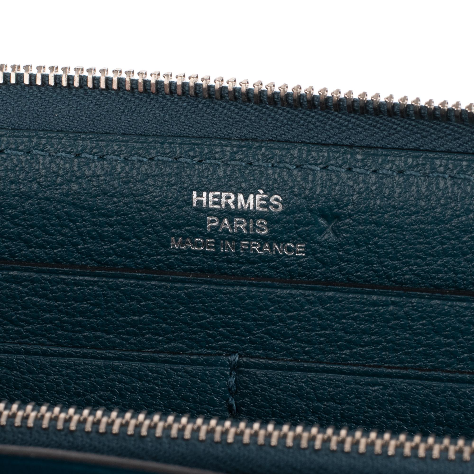 Women's or Men's Brand New - Hermès Azap Wallet in smooth blue leather with silver hardware !