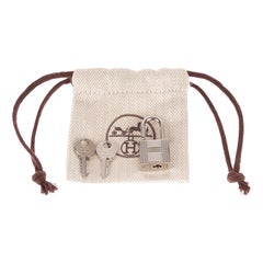 BRAND NEW Hermès Padlock in Palladium Silver for Birkin 
Kelly !