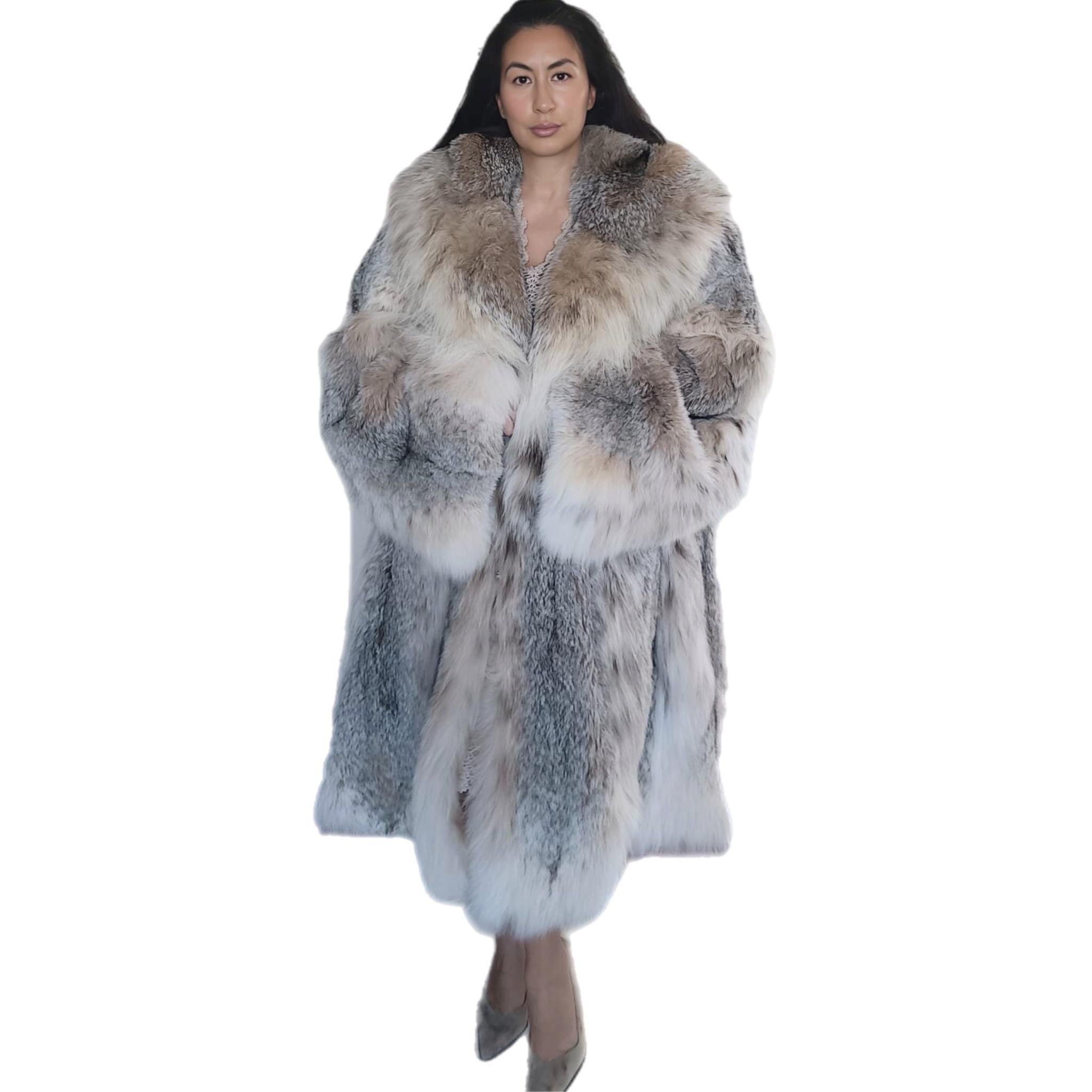 Brand new lightweight Canadian lynx fur coat with detachable hood size 24 XXL For Sale 9