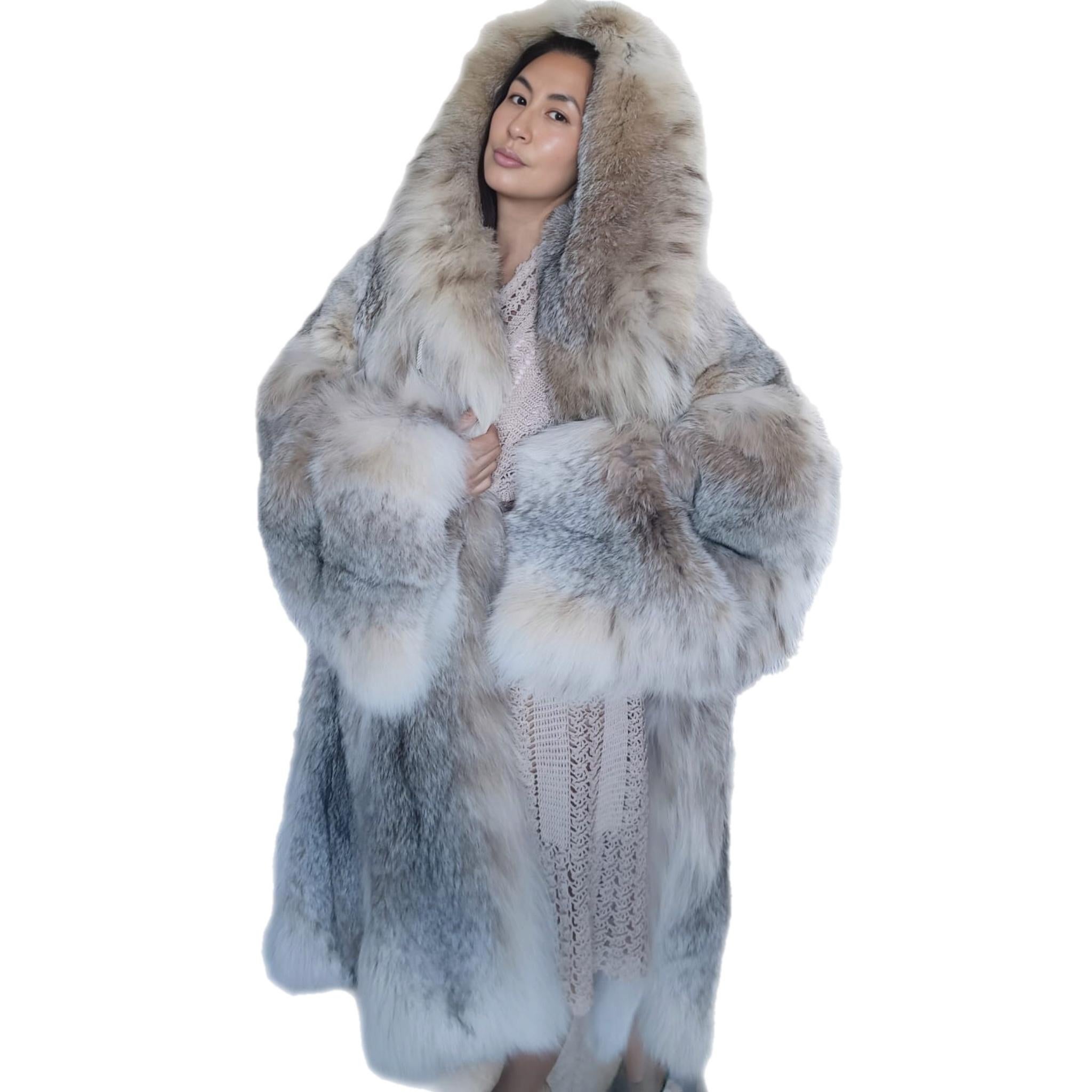 Brand new lightweight Canadian lynx fur coat with detachable hood size 24 XXL For Sale 3