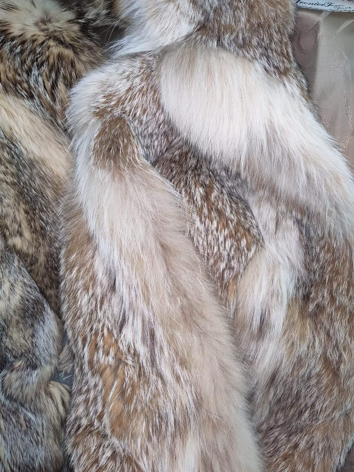 Brand new lightweight lynx fur coat size 10 For Sale 9
