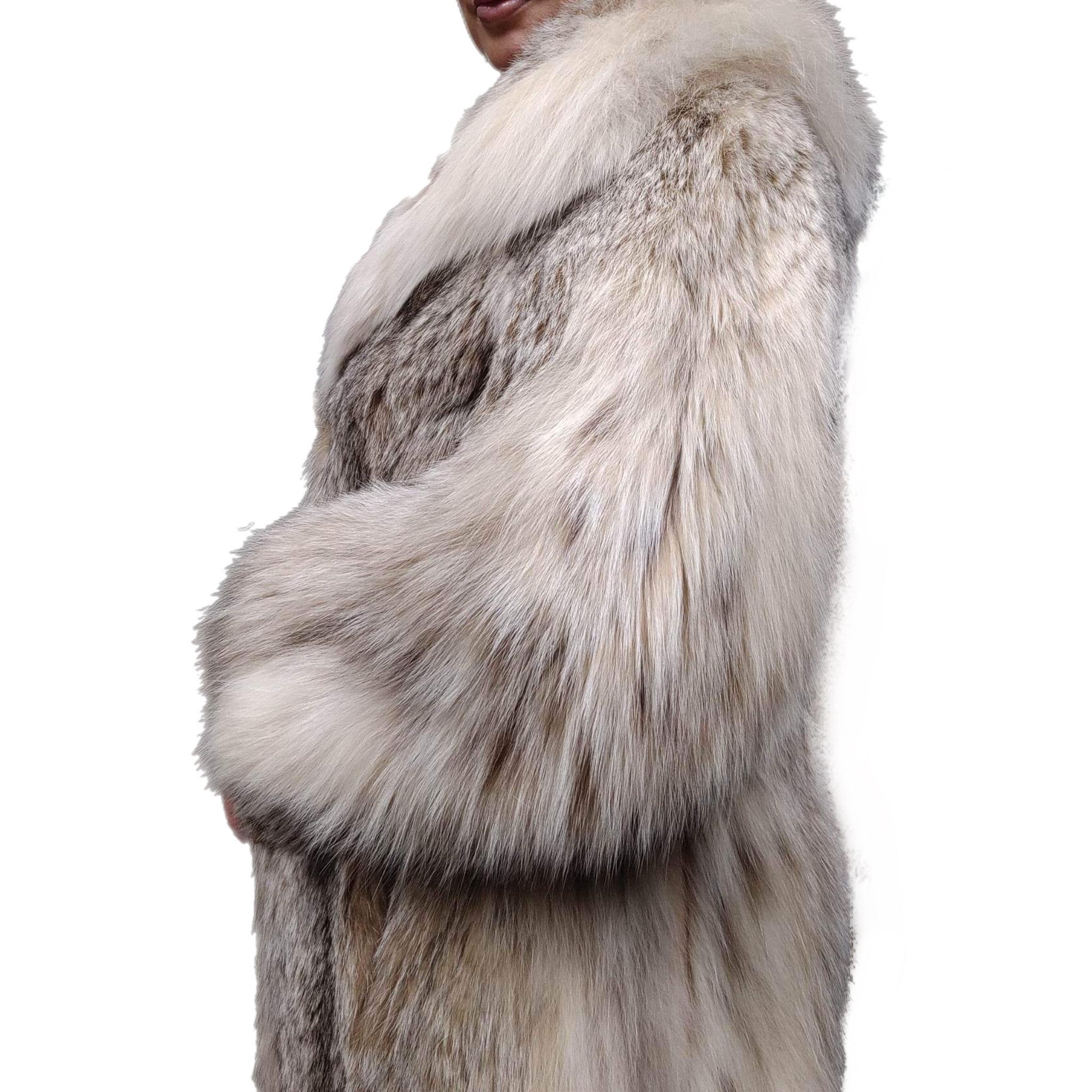 Brand new lightweight lynx fur coat size 10 For Sale 9