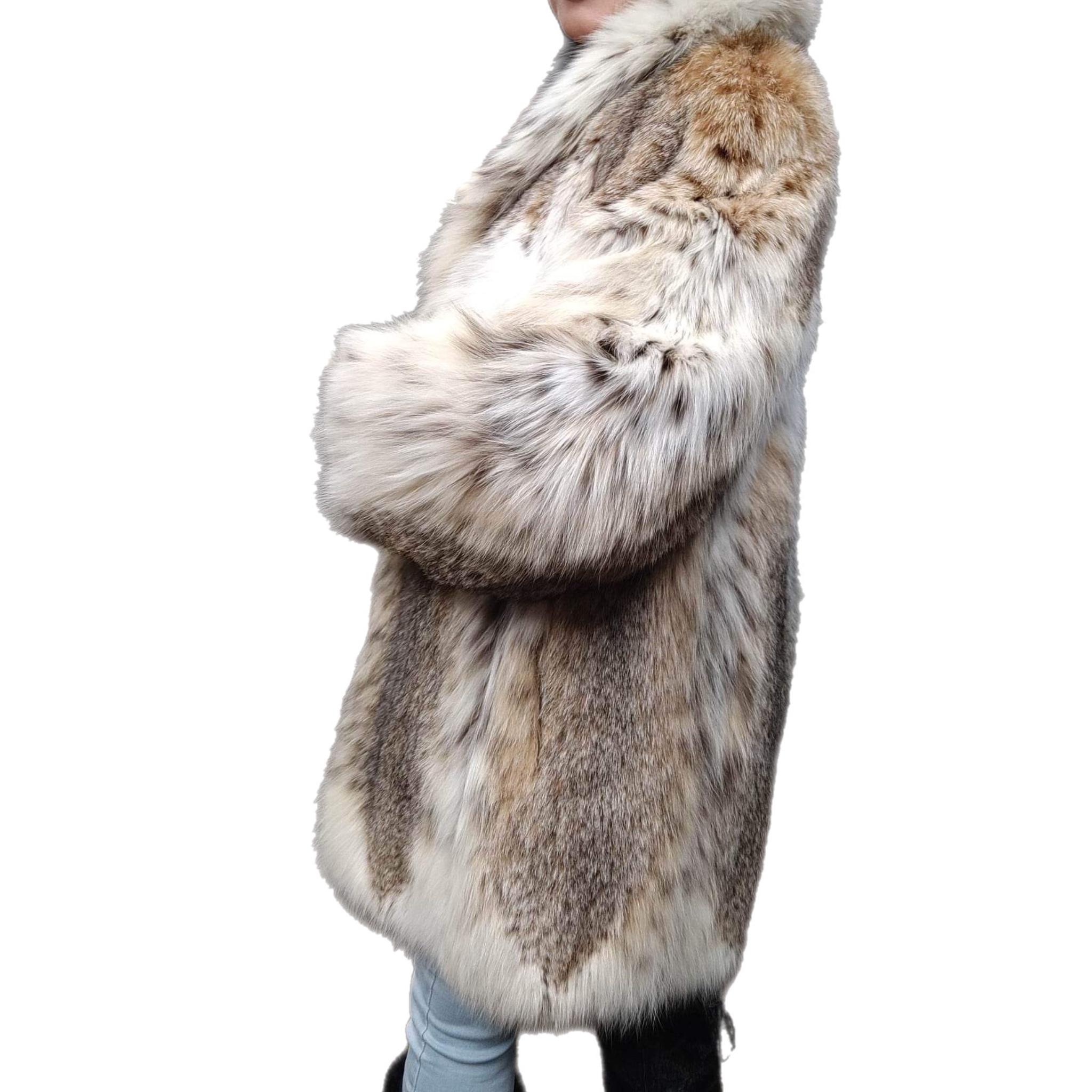 Brand new lightweight lynx fur coat size 12-14 For Sale 7