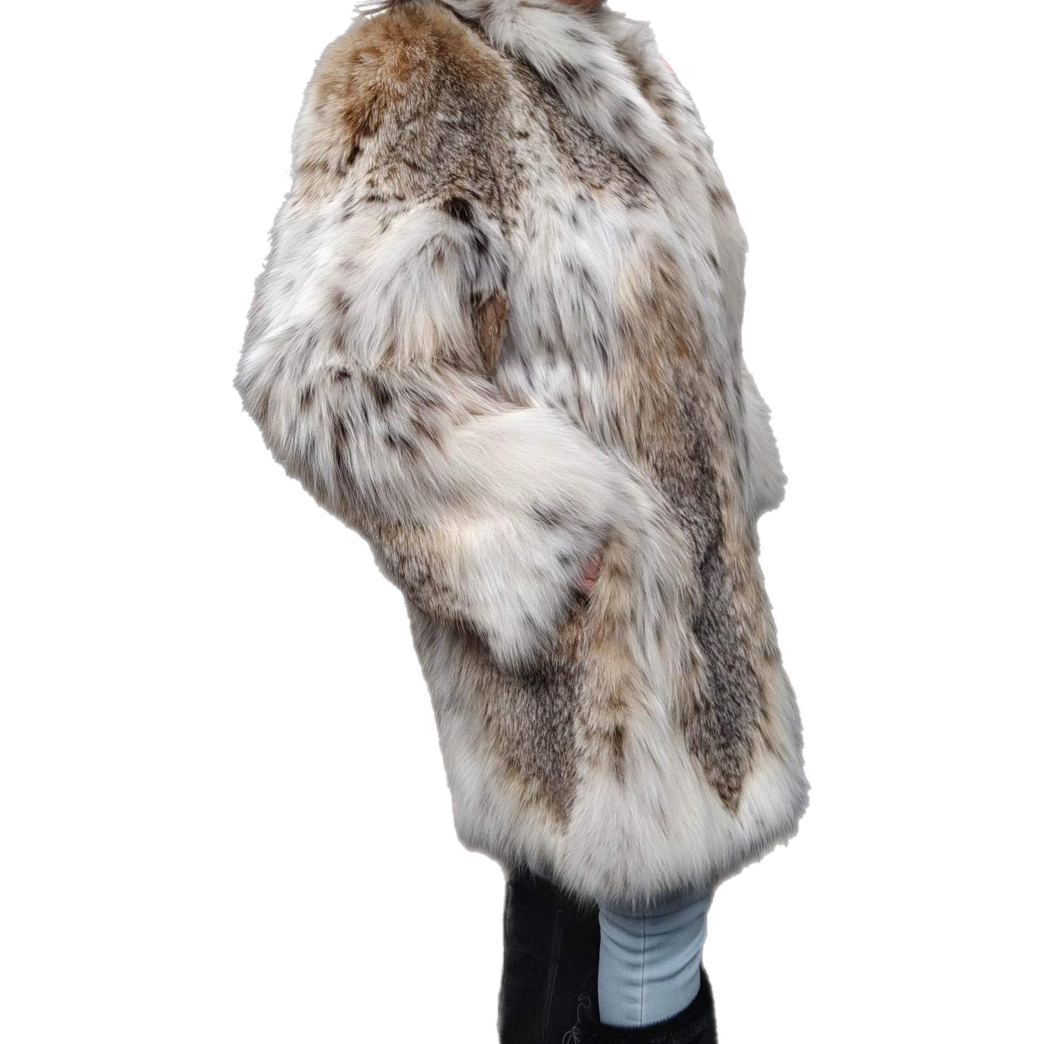 Brand new lightweight lynx fur coat size 12-14 For Sale 1