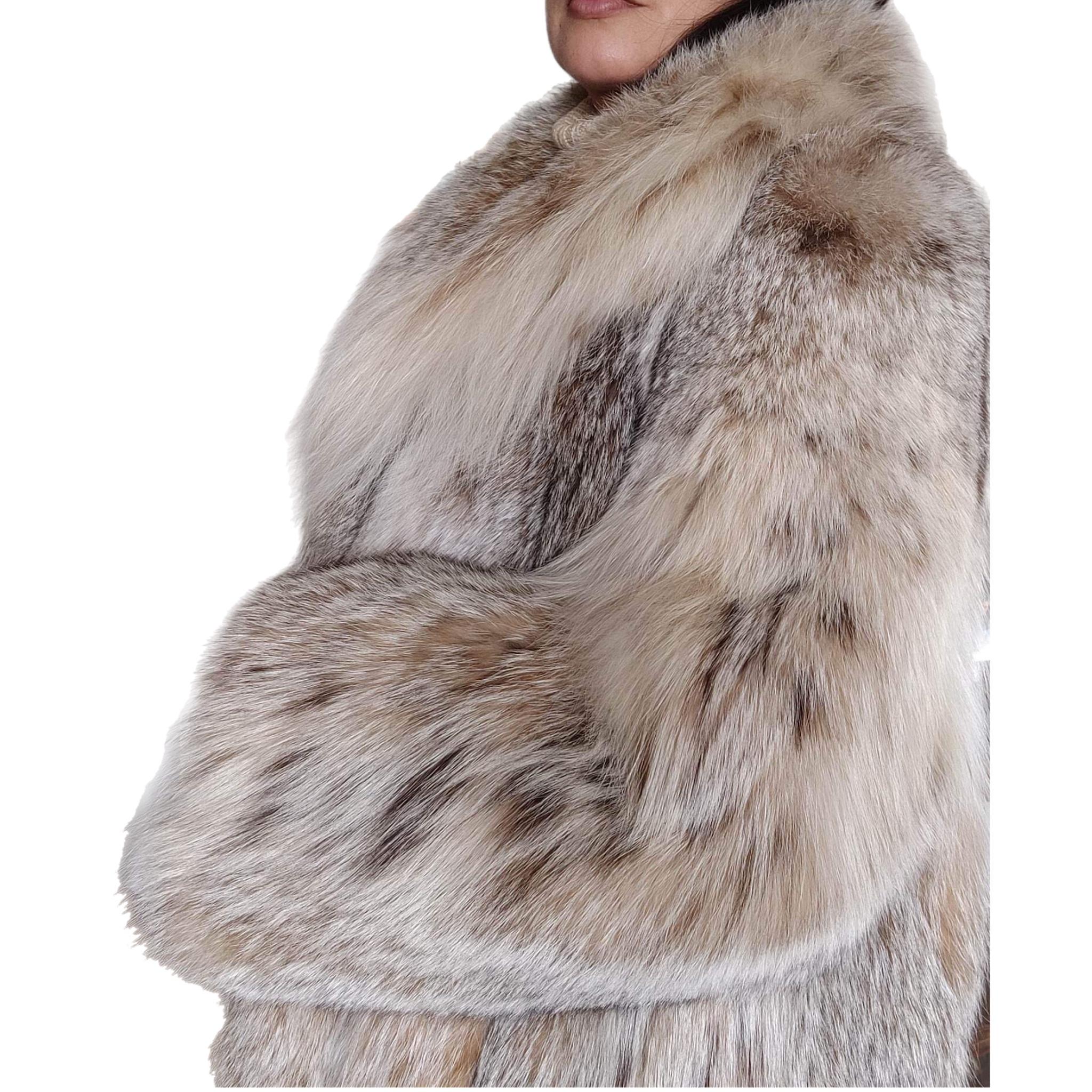 Brand new lightweight lynx fur coat size 12-14 For Sale 2
