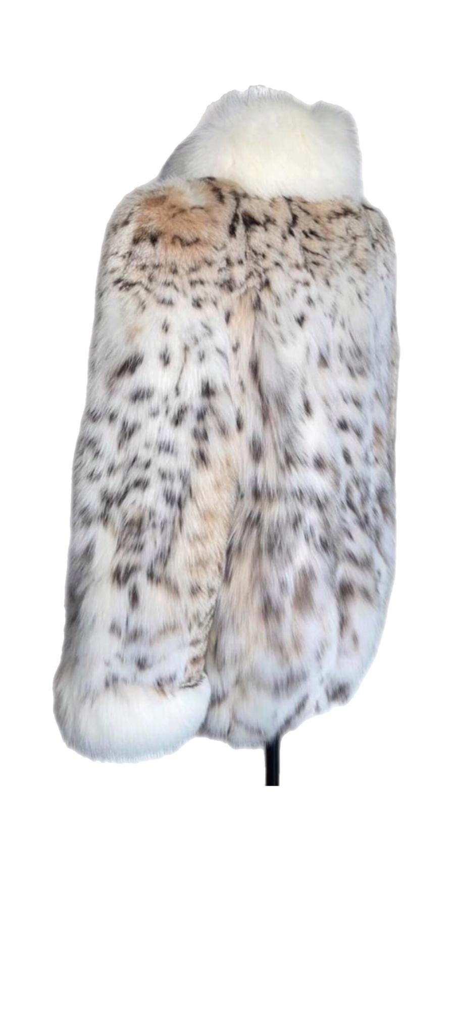 Manteau en fourrure de lynx léger, neuf, taille 12-14 en vente 3