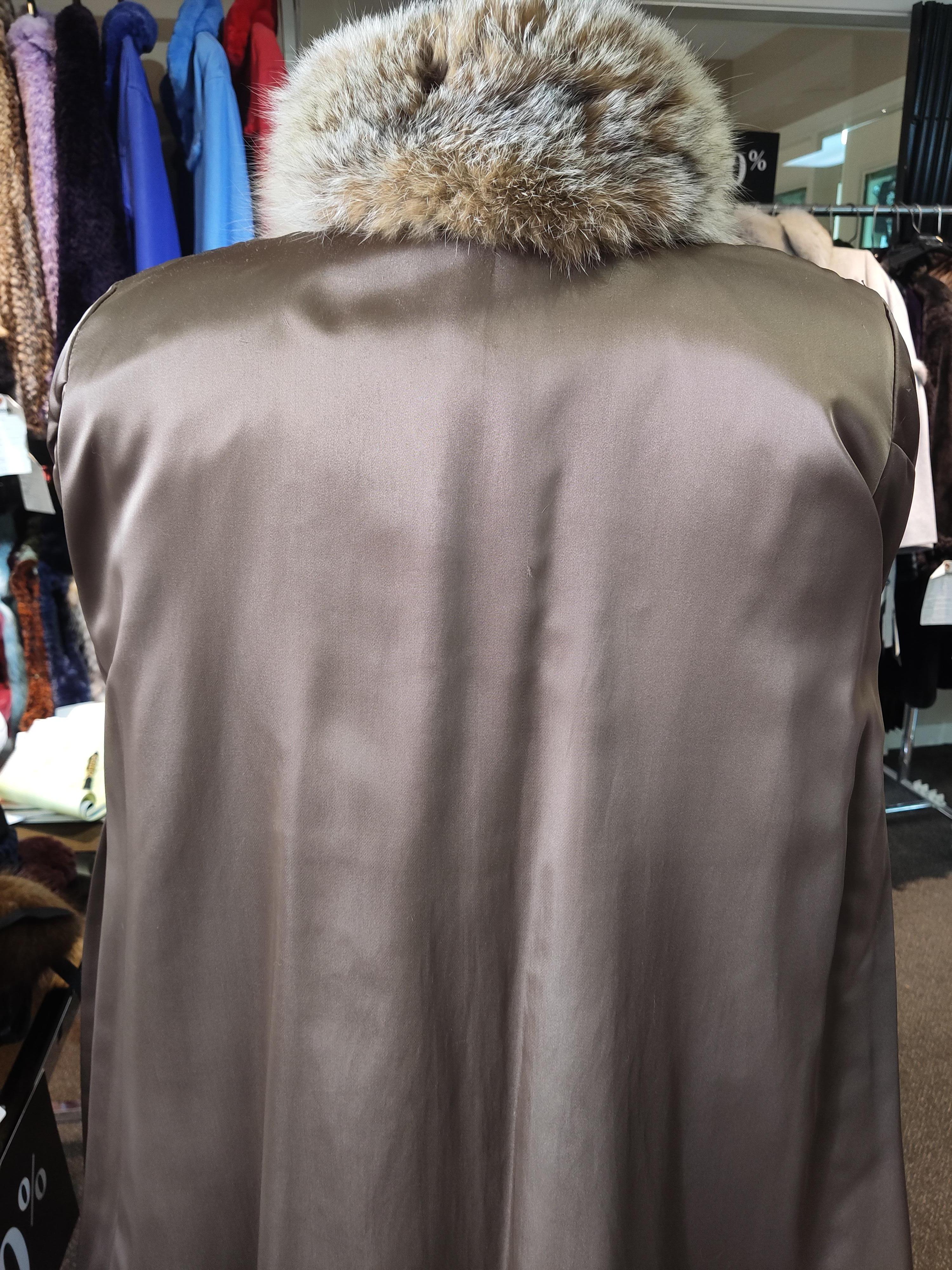 Brand new lightweight lynx fur coat size 14 L 5