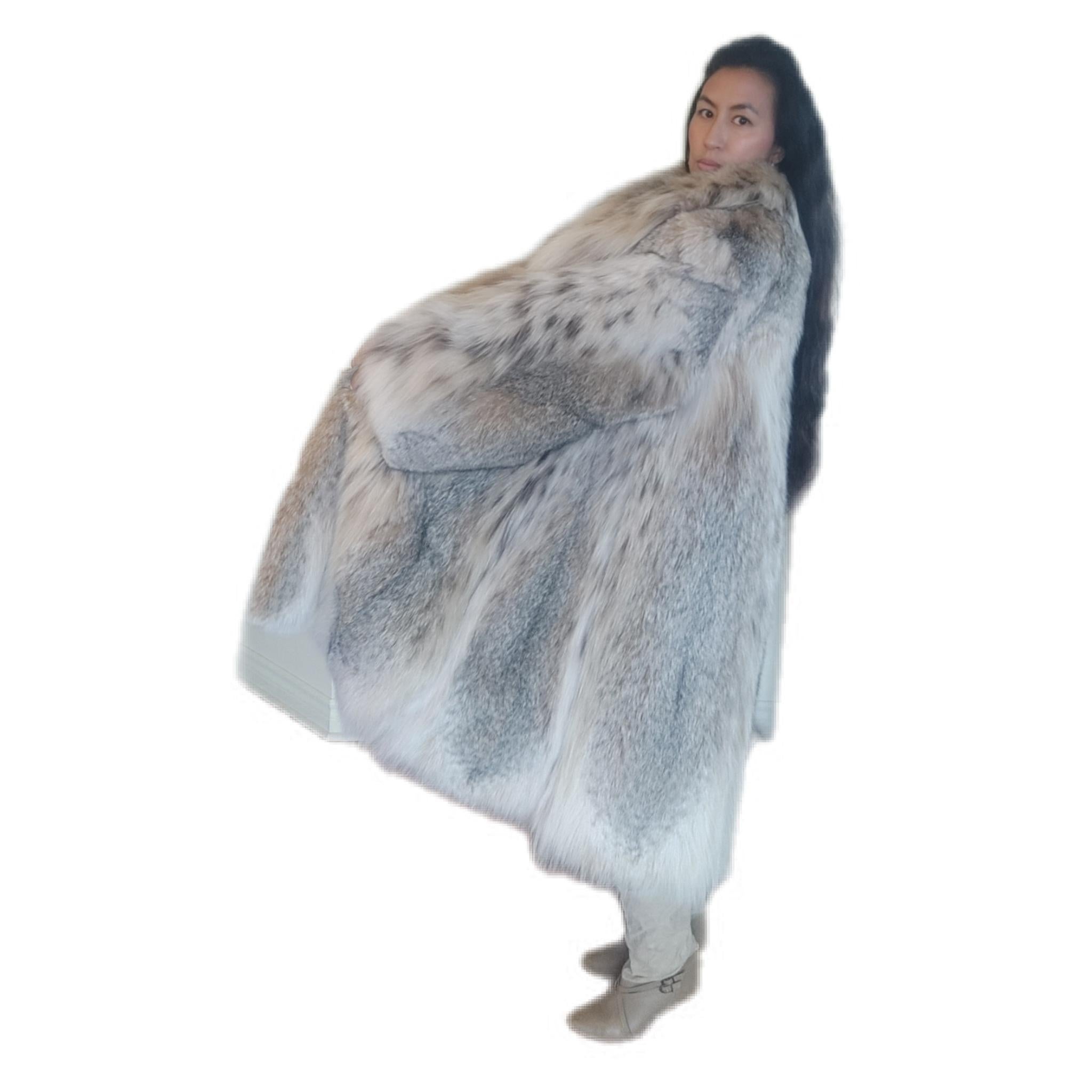 Brand new lightweight lynx fur coat size 14 L For Sale 8