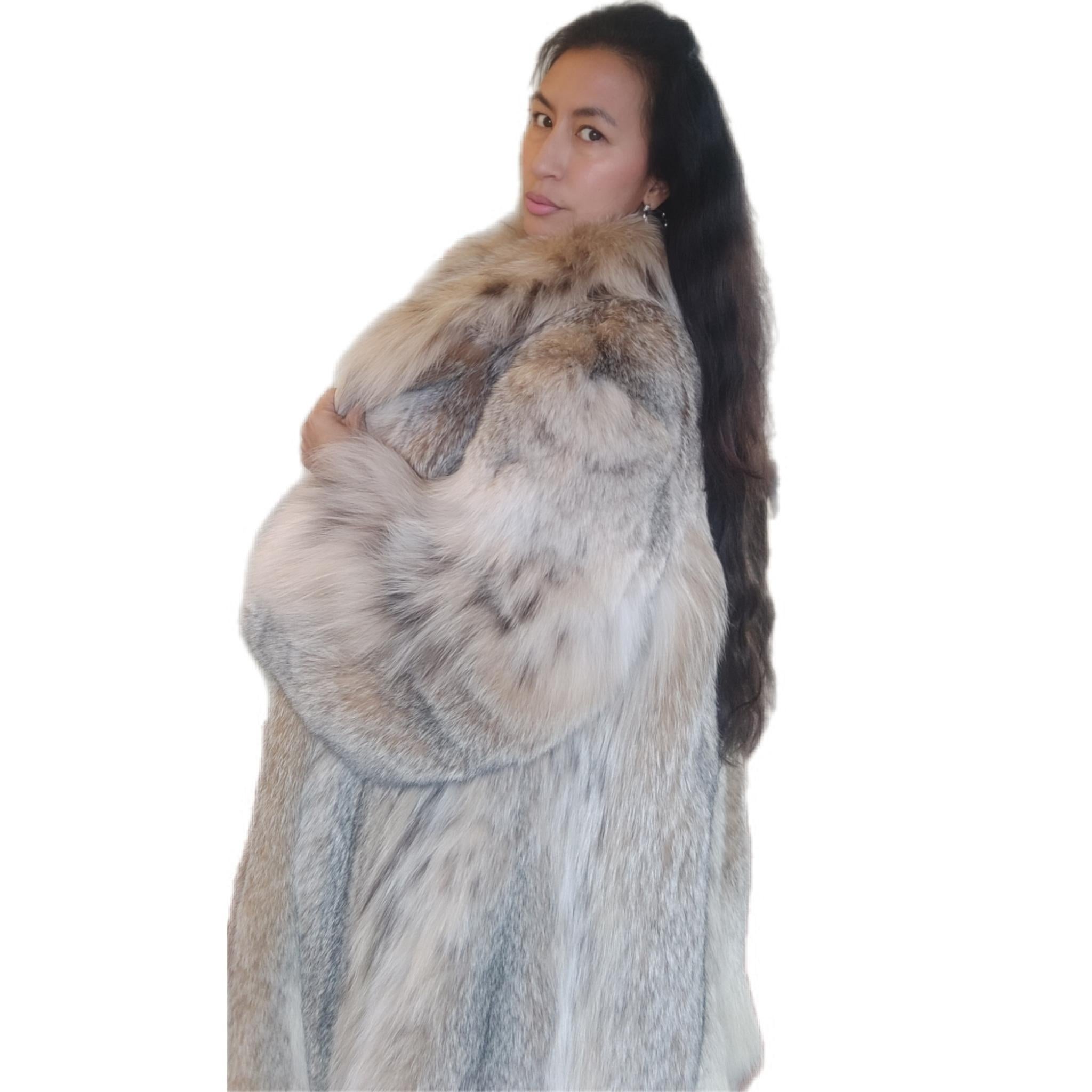 Brand new lightweight lynx fur coat size 14 L For Sale 9