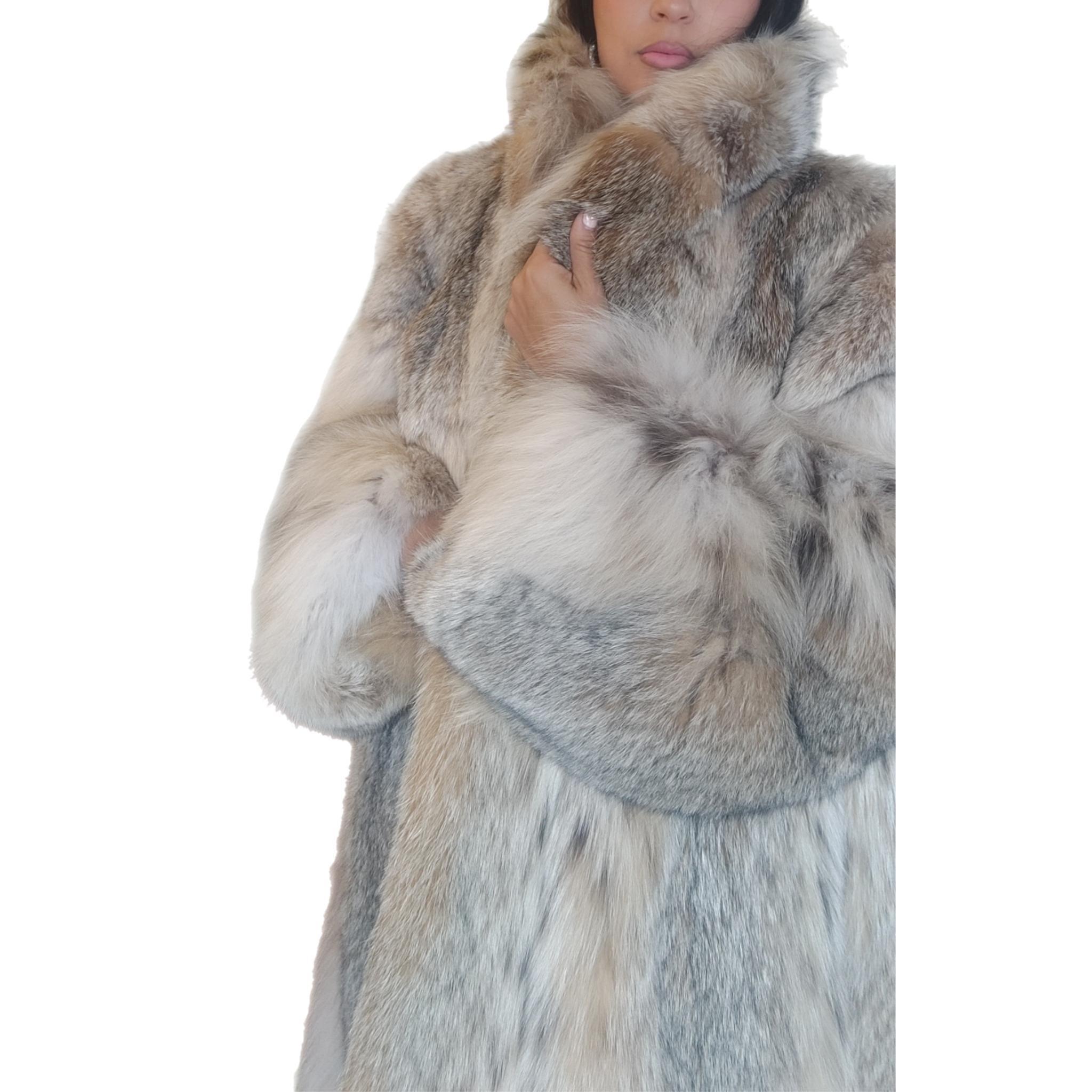 Brand new lightweight lynx fur coat size 14 L For Sale 13