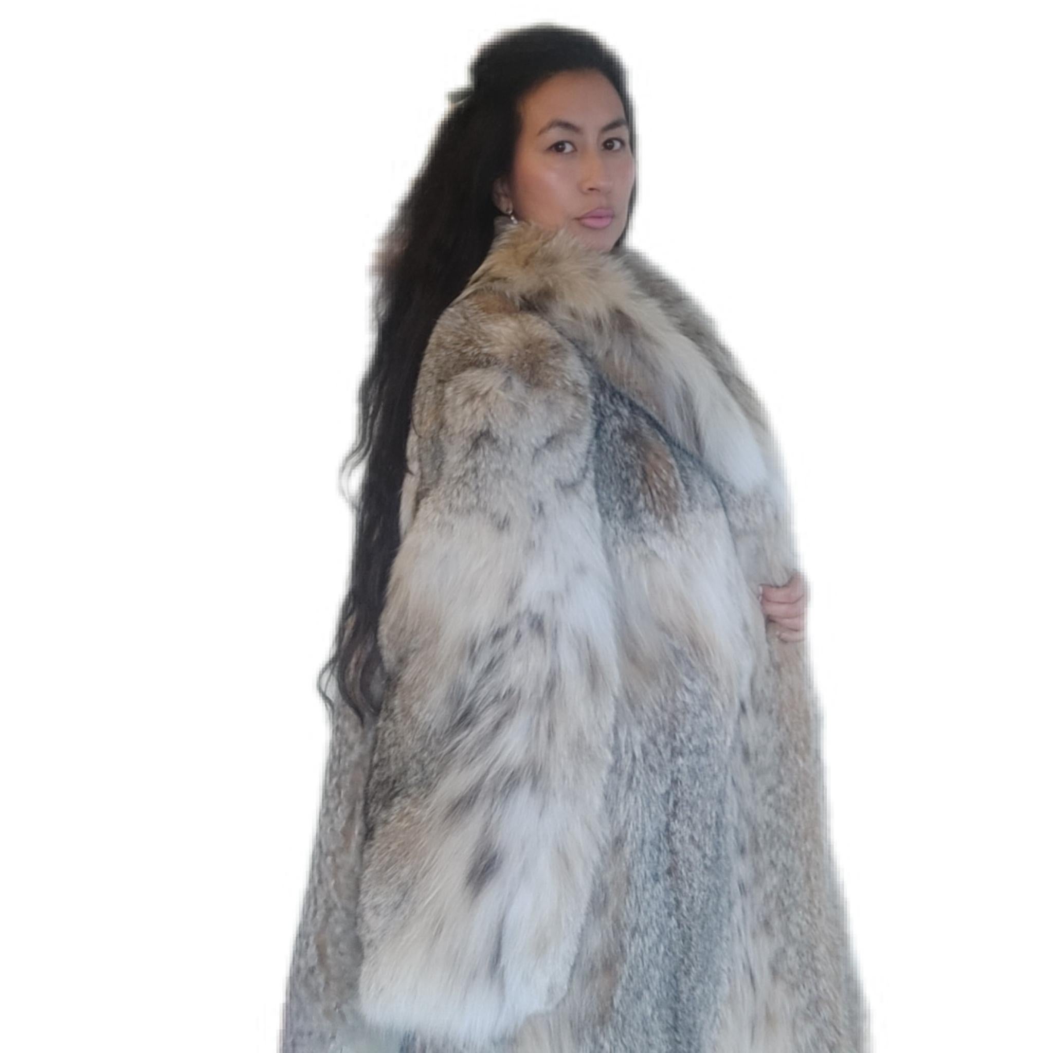 Brand new lightweight lynx fur coat size 14 L For Sale 3