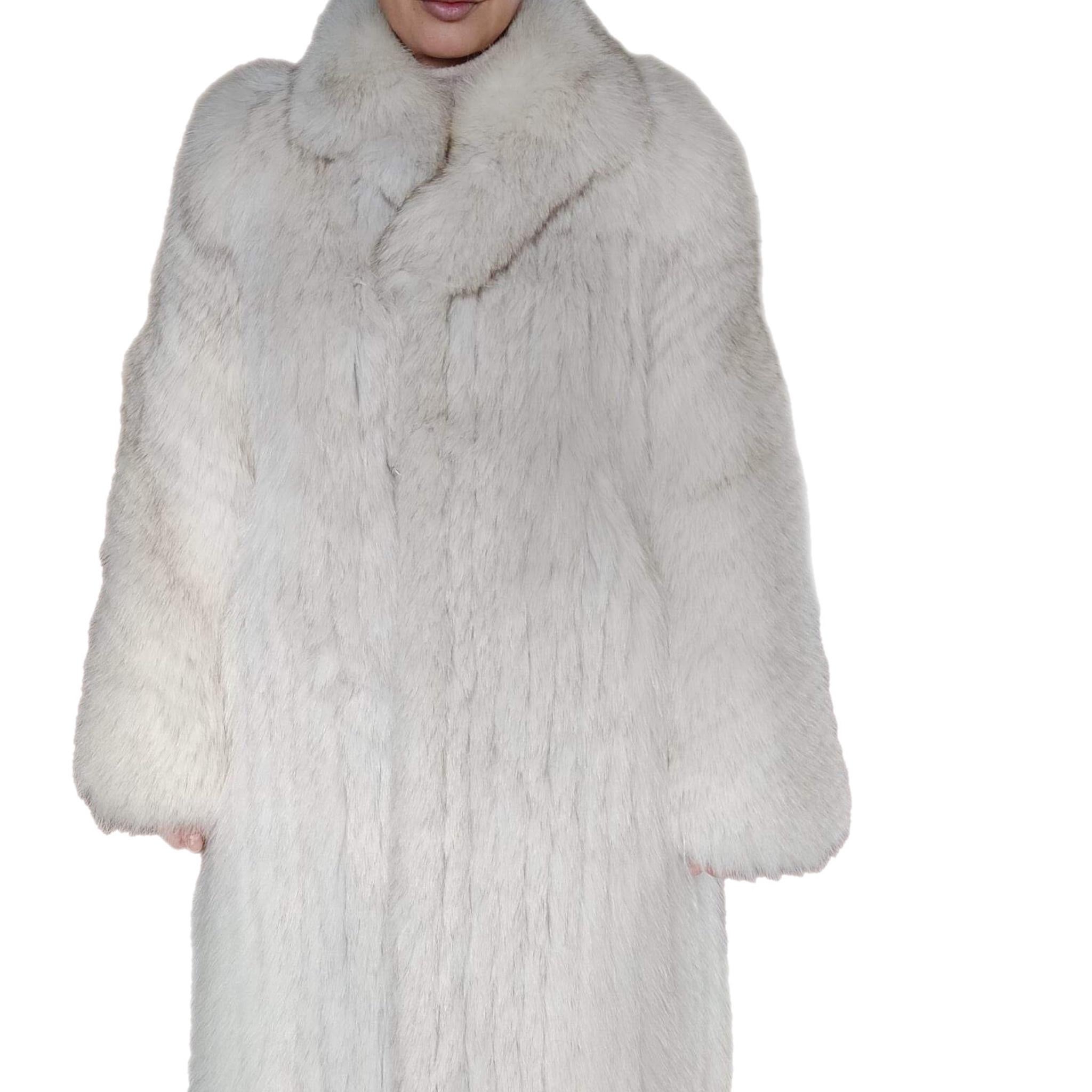 Brand new lightweight saga fox fur coat size 8  3