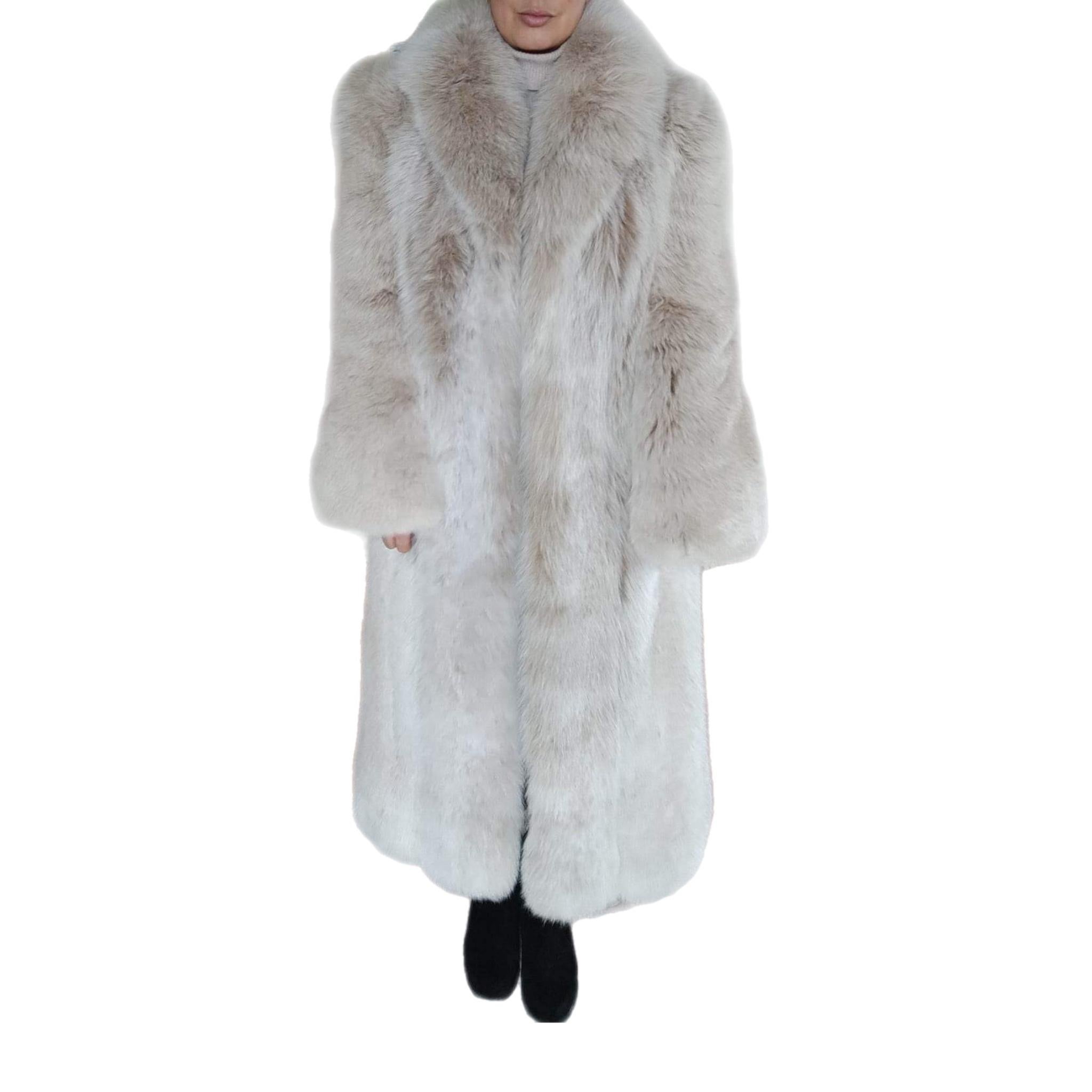 Brand new lightweight saga fox fur coat size 8 For Sale 3