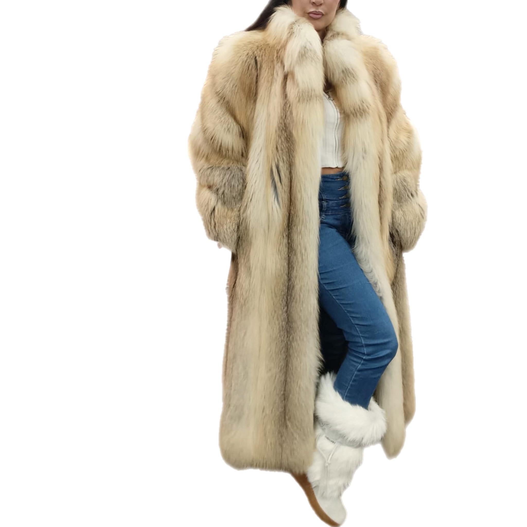 Brand new lightweight saga Island fox fur coat size 12 L For Sale 8
