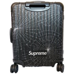 BRAND NEW -Limited edition Rimowa X Supreme 55 suitcase in black aluminium