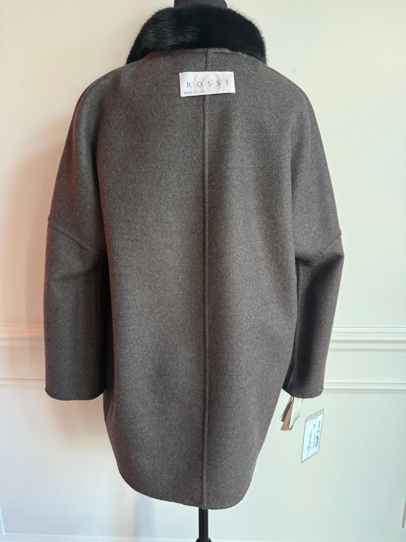 Manteau de fourrure en cachemire Loro Piana taille 8 M neuf en vente 12