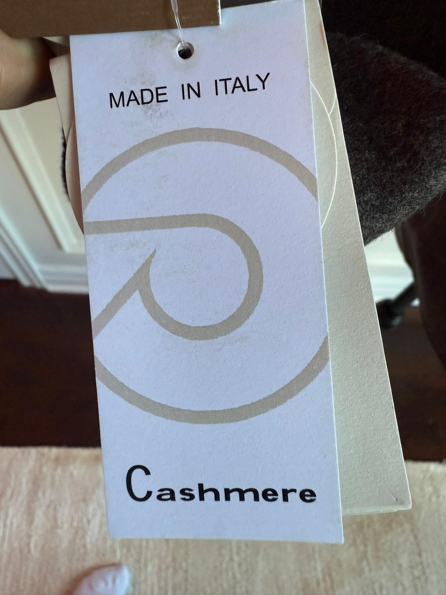 Manteau de fourrure en cachemire Loro Piana taille 8 M neuf Pour femmes en vente