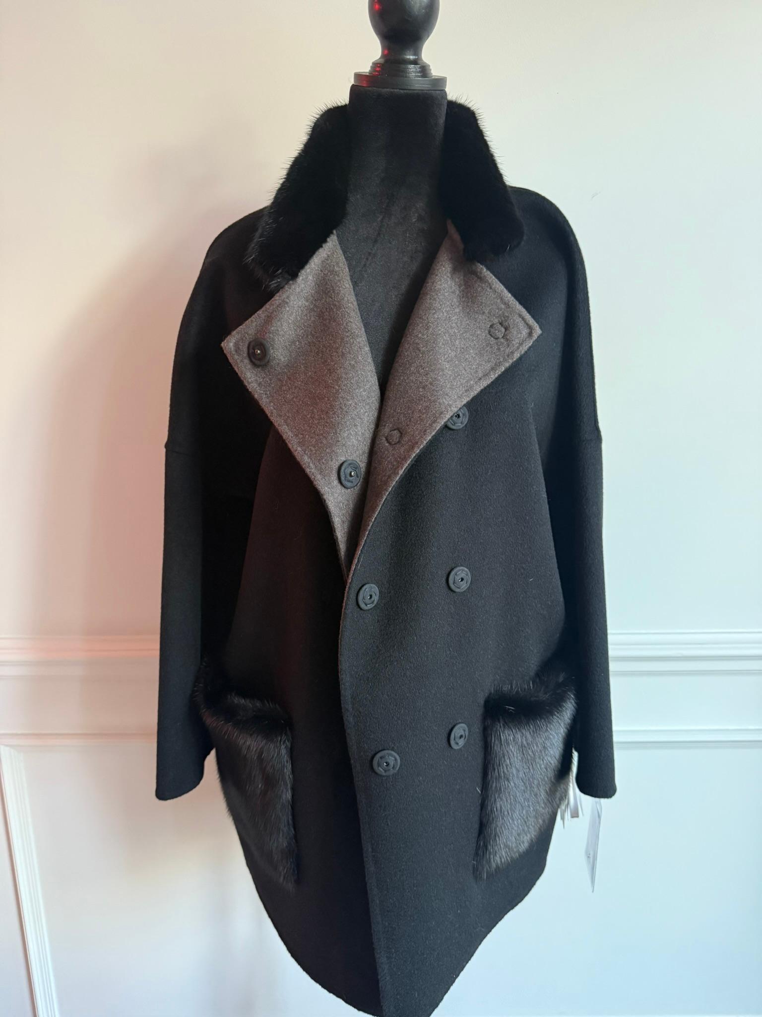 Manteau de fourrure en cachemire Loro Piana taille 8 M neuf en vente 3