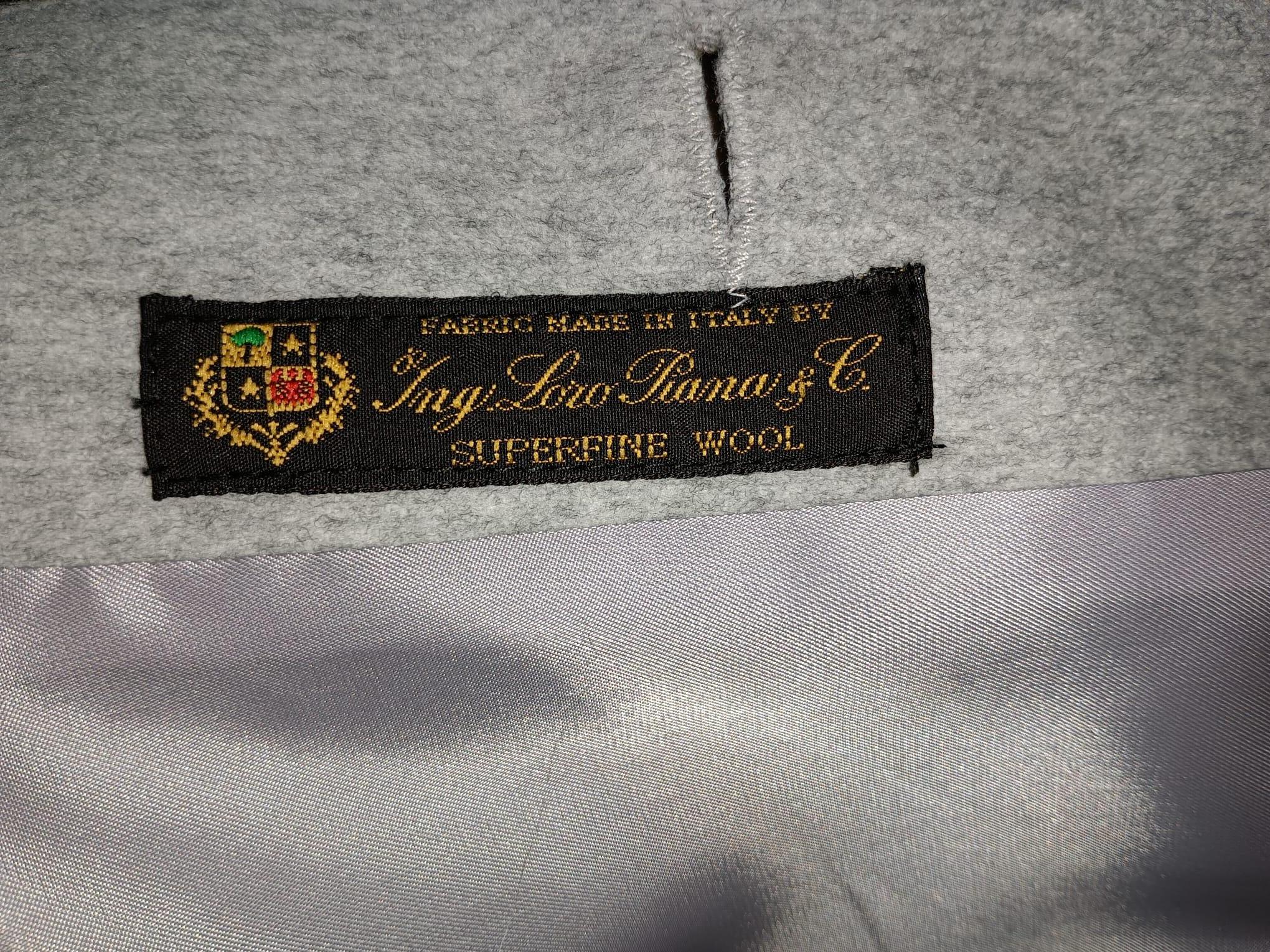 Brand new Loro Piana Gray coat fox fur collar For Sale 7