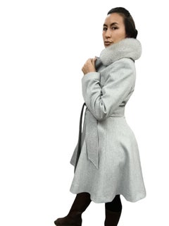 Brand new Loro Piana Gray coat fox fur collar