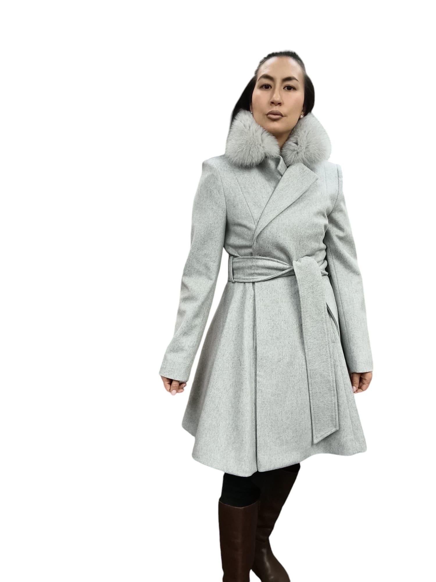 Brandneuer Loro Piana Grauer Mantel Fuchspelzkragen im Angebot 4