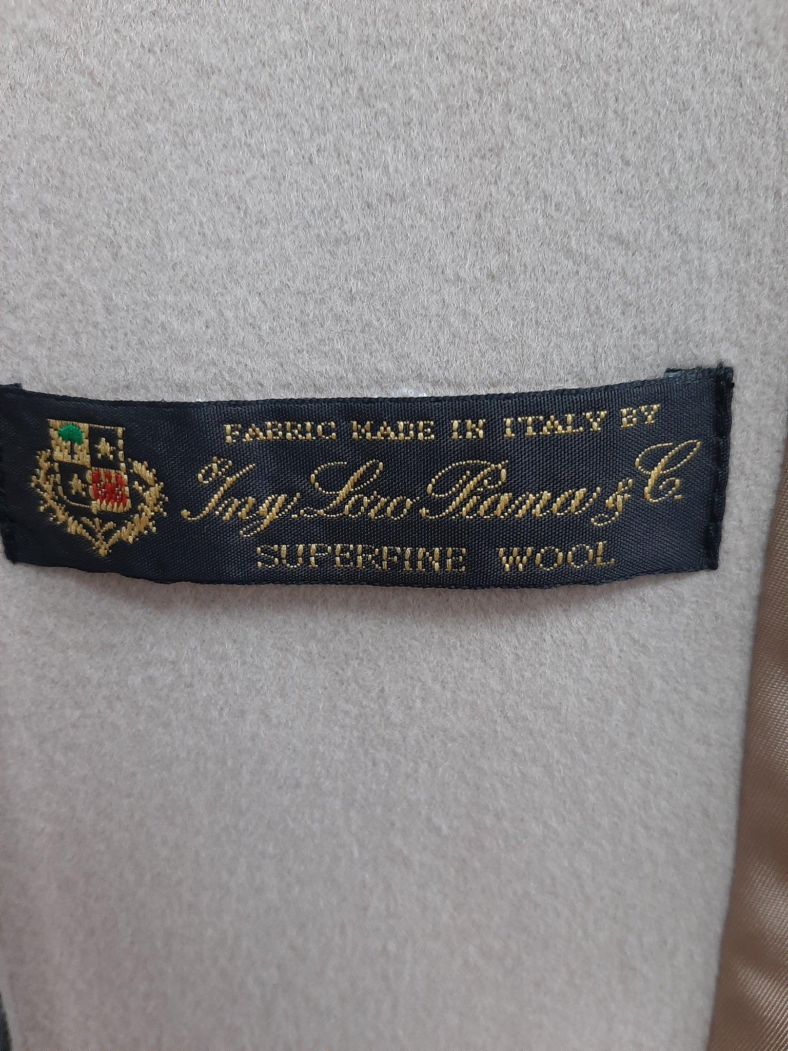 Brand new Loro Piano with fox fur trim size 8 For Sale 2