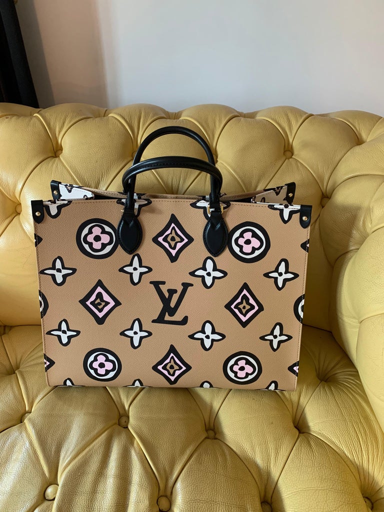 Brand New Louis Vuitton Arizona Beige Onthego Wild at Heart Bag, 2021  Special Ed For Sale at 1stDibs