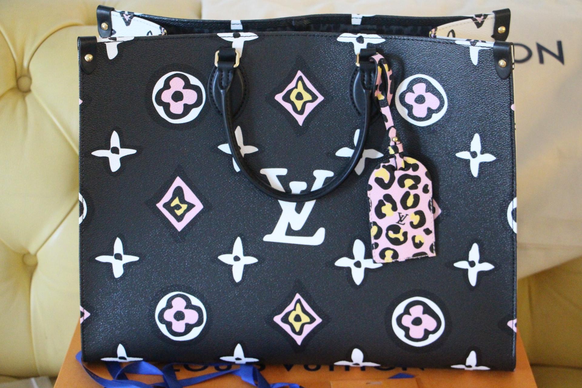 Nuova borsa Louis Vuitton nera Onthego Wild at Heart, Edizione Speciale 2021 9