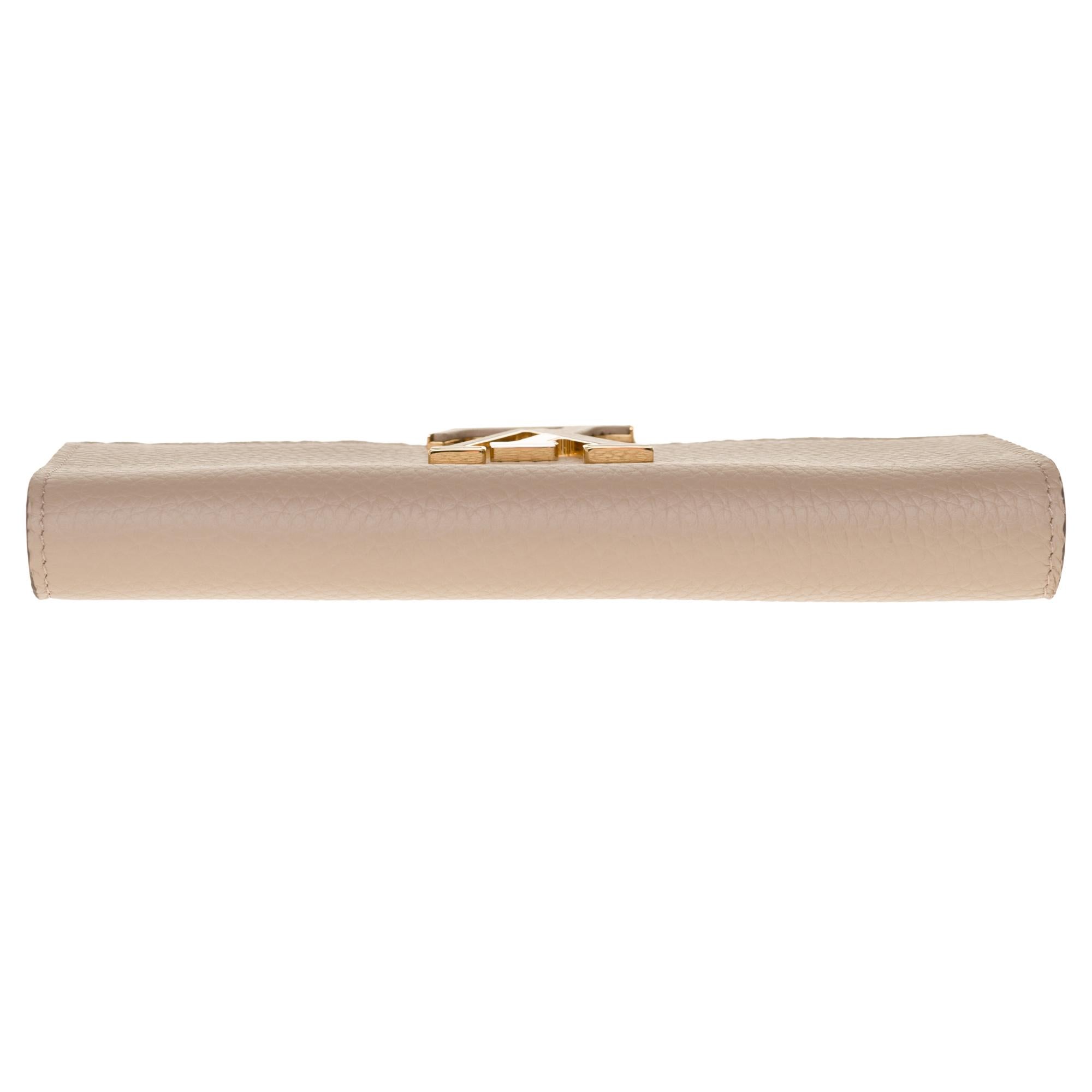 Brand New Louis Vuitton Capucines GM Wallet in beige Taurillon leather For Sale 2