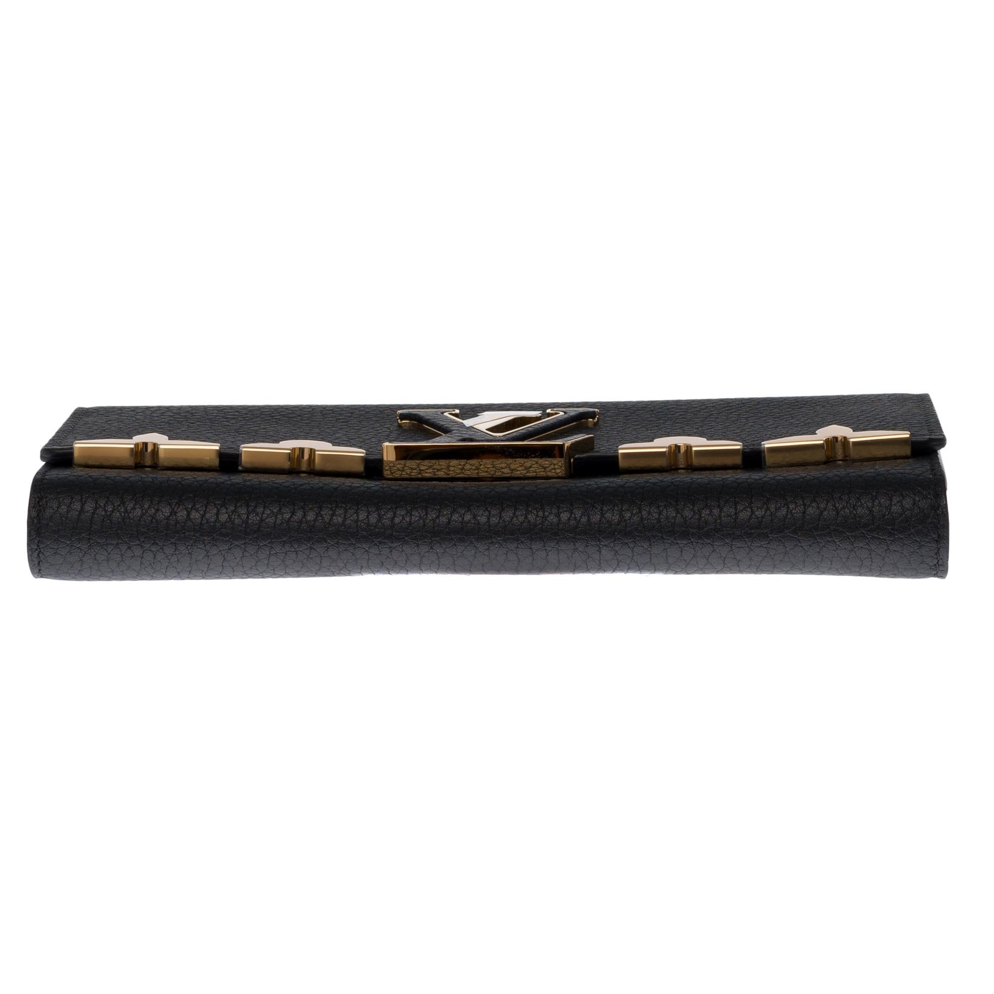 Brand New Louis Vuitton Capucines GM Wallet in black Taurillon leather For Sale 4
