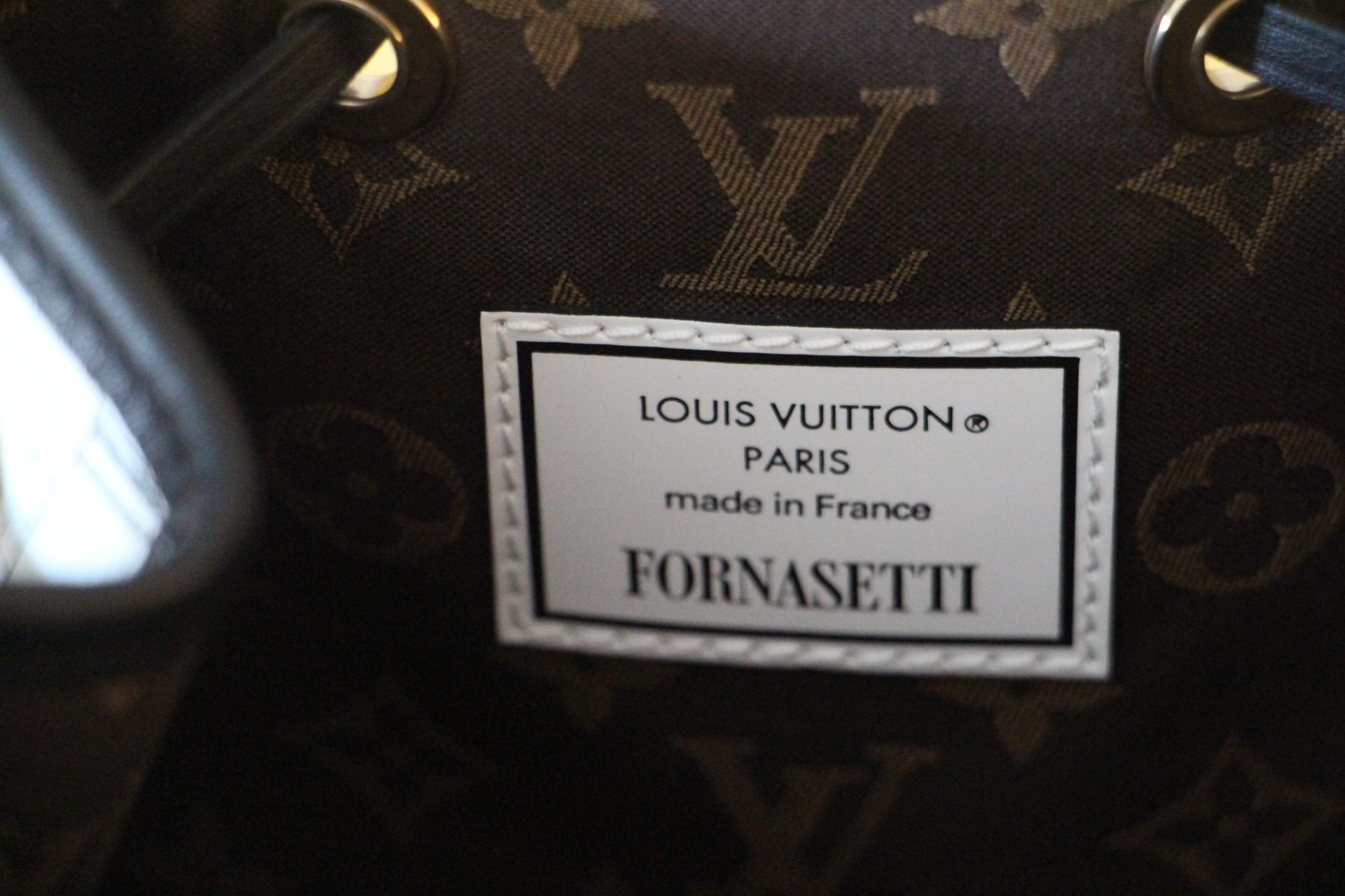 Brand New Louis Vuitton Fornasetti Noé Bucket Bag , 2021 Limited Edition 3