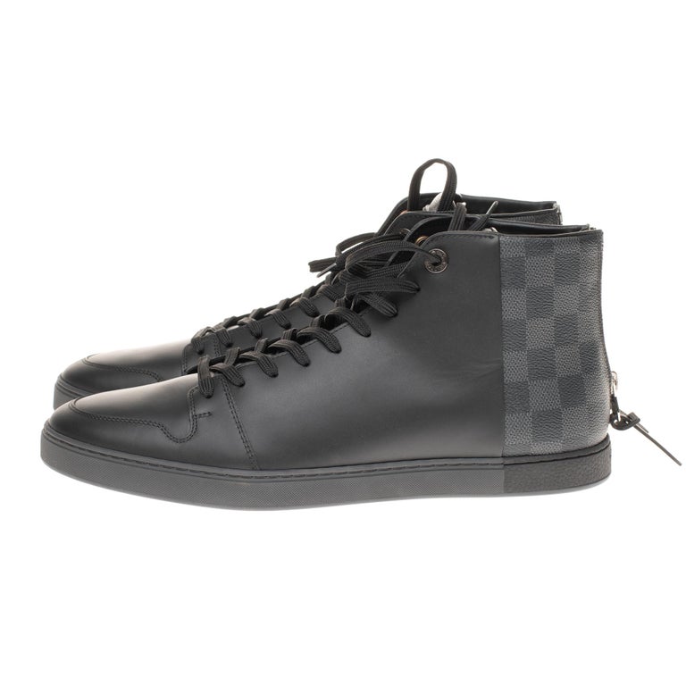 Louis Vuitton Mens Line Up Sneaker EU 40 / UK 6 Black Leather ref.1005583 -  Joli Closet