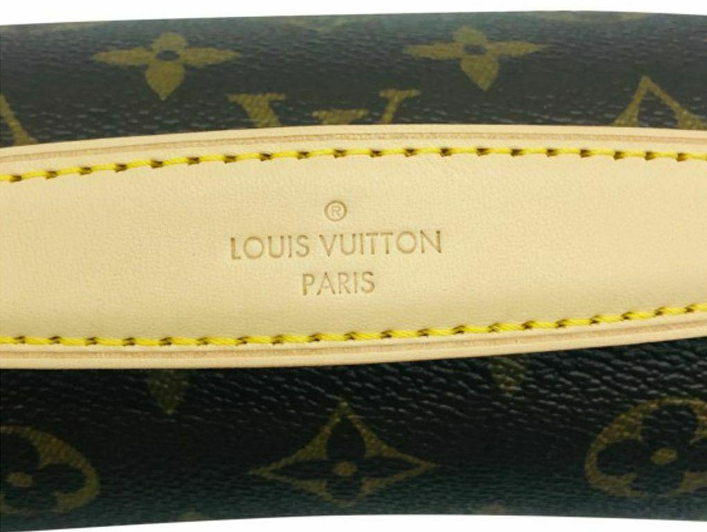 Beautiful Pochette Metis in monogram leather from Louis Vuitton. A new item for sale.

BRAND	
Louis Vuitton

FEATURES	
Push Clasp Opening, Three Interior Compartments 

MATERIAL	
Leather

COLOUR	
Brown

ACCESSORIES	
Box, Dustcover, Shoulder strap