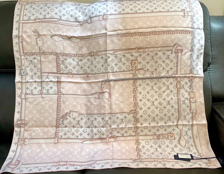 Brand New Louis Vuitton Rose Ballerine Monogram Giant Escale Silk Square  Scarf For Sale at 1stDibs