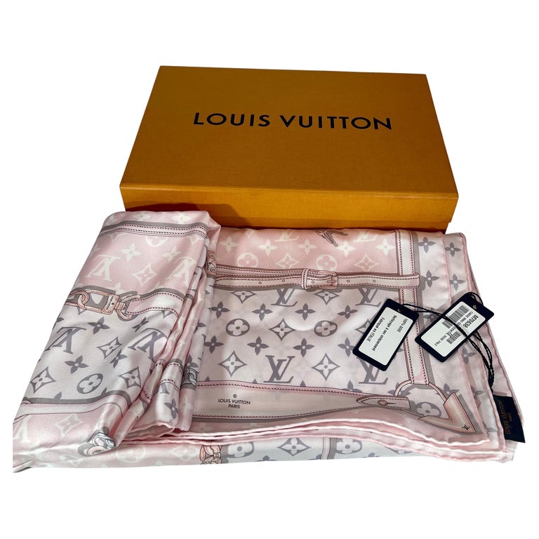 Brand New Louis Vuitton Rose Ballerine Monogram Giant Escale Silk