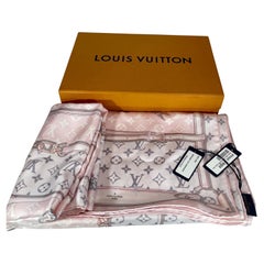 Brand New Louis Vuitton Rose Ballerine  Monogram Giant Escale Silk Square Scarf